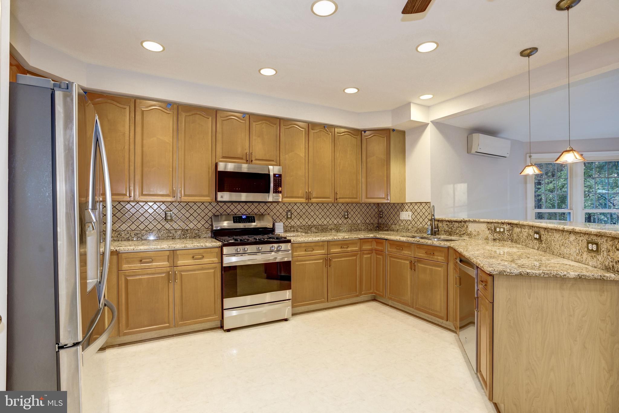 KINGSTOWNE - Residential