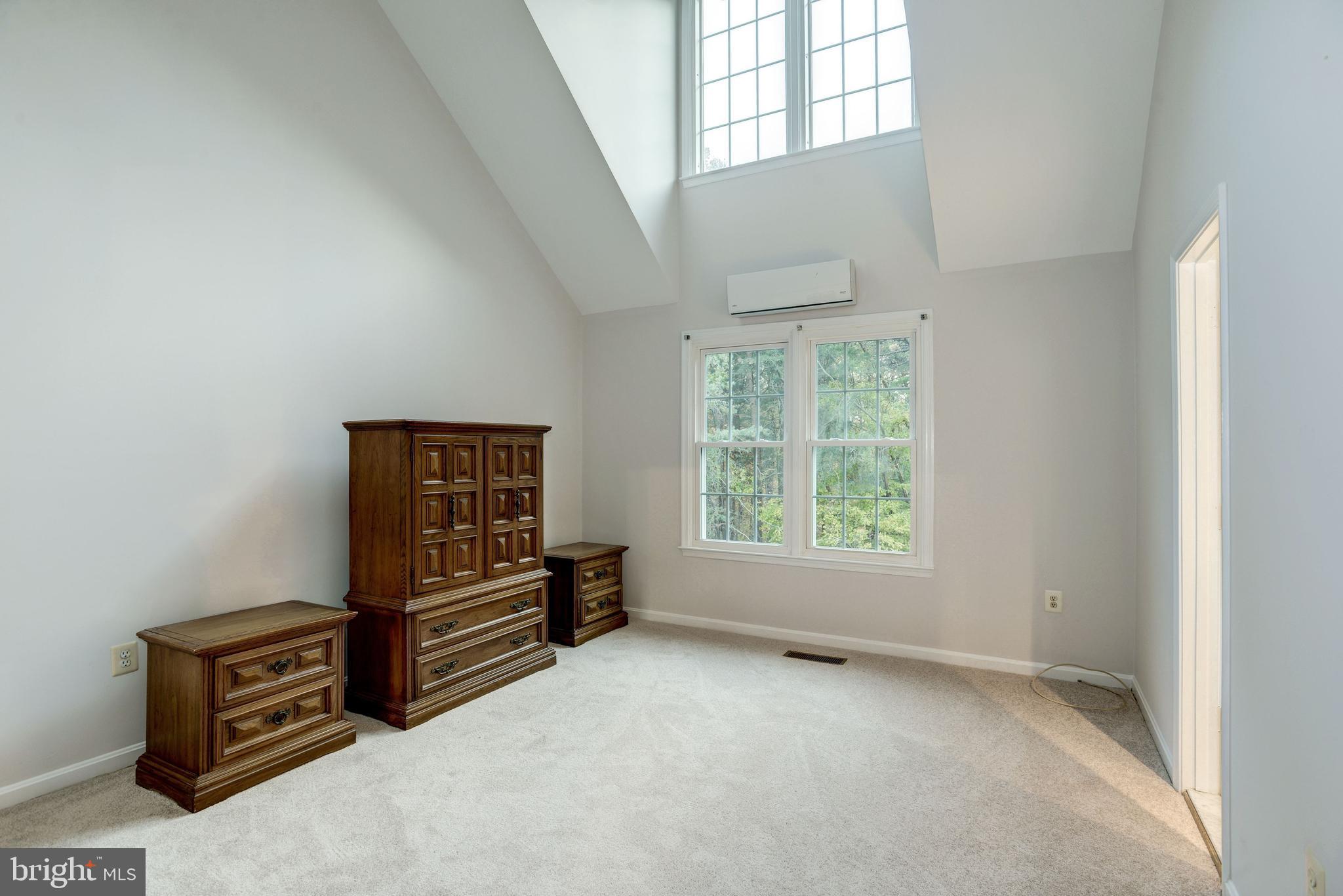 KINGSTOWNE - Residential