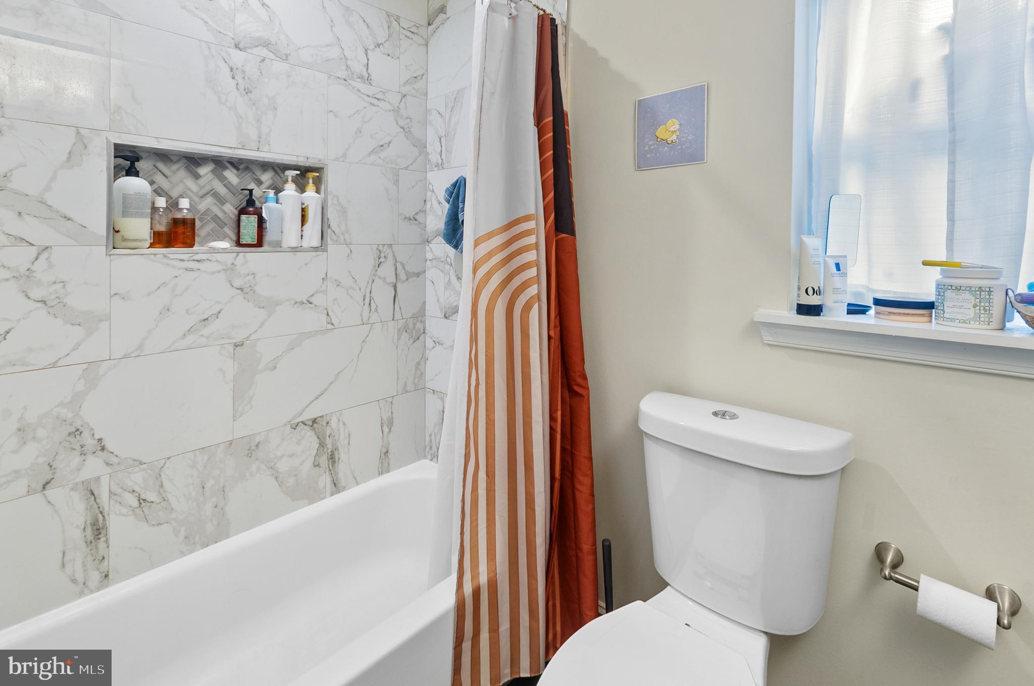 FAIRMOUNT - Residential Lease