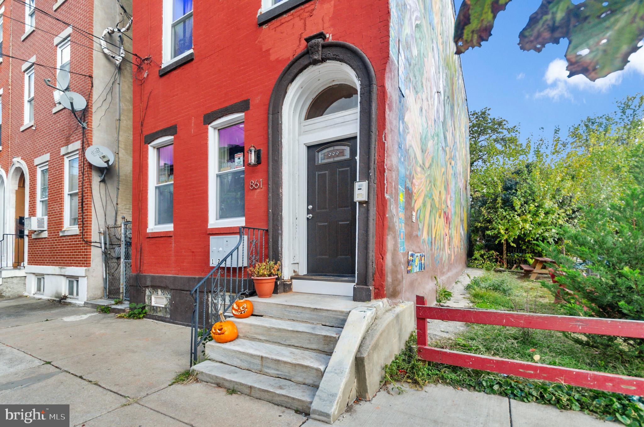 FAIRMOUNT - Residential Lease