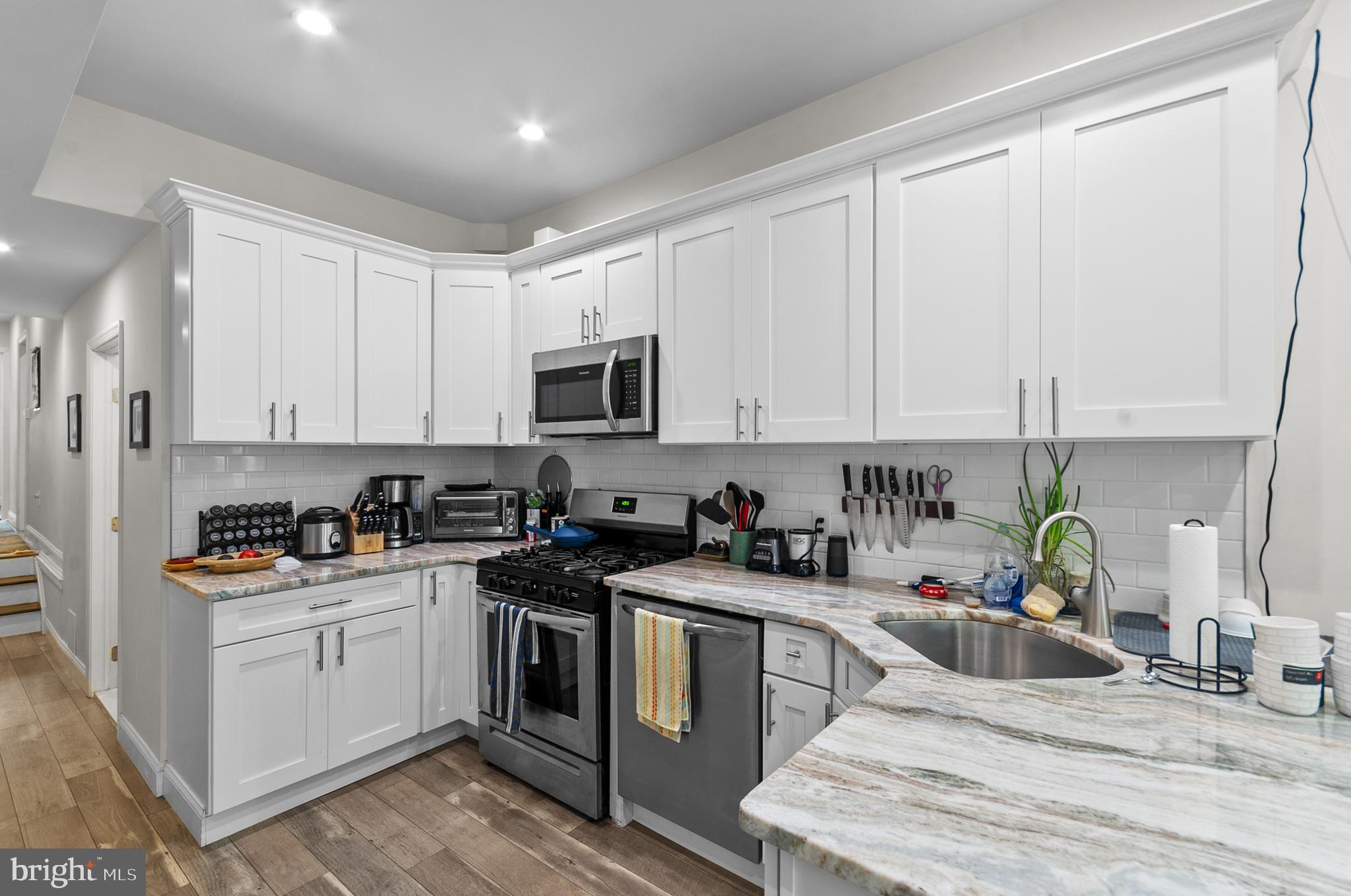 FAIRMOUNT - Residential Lease