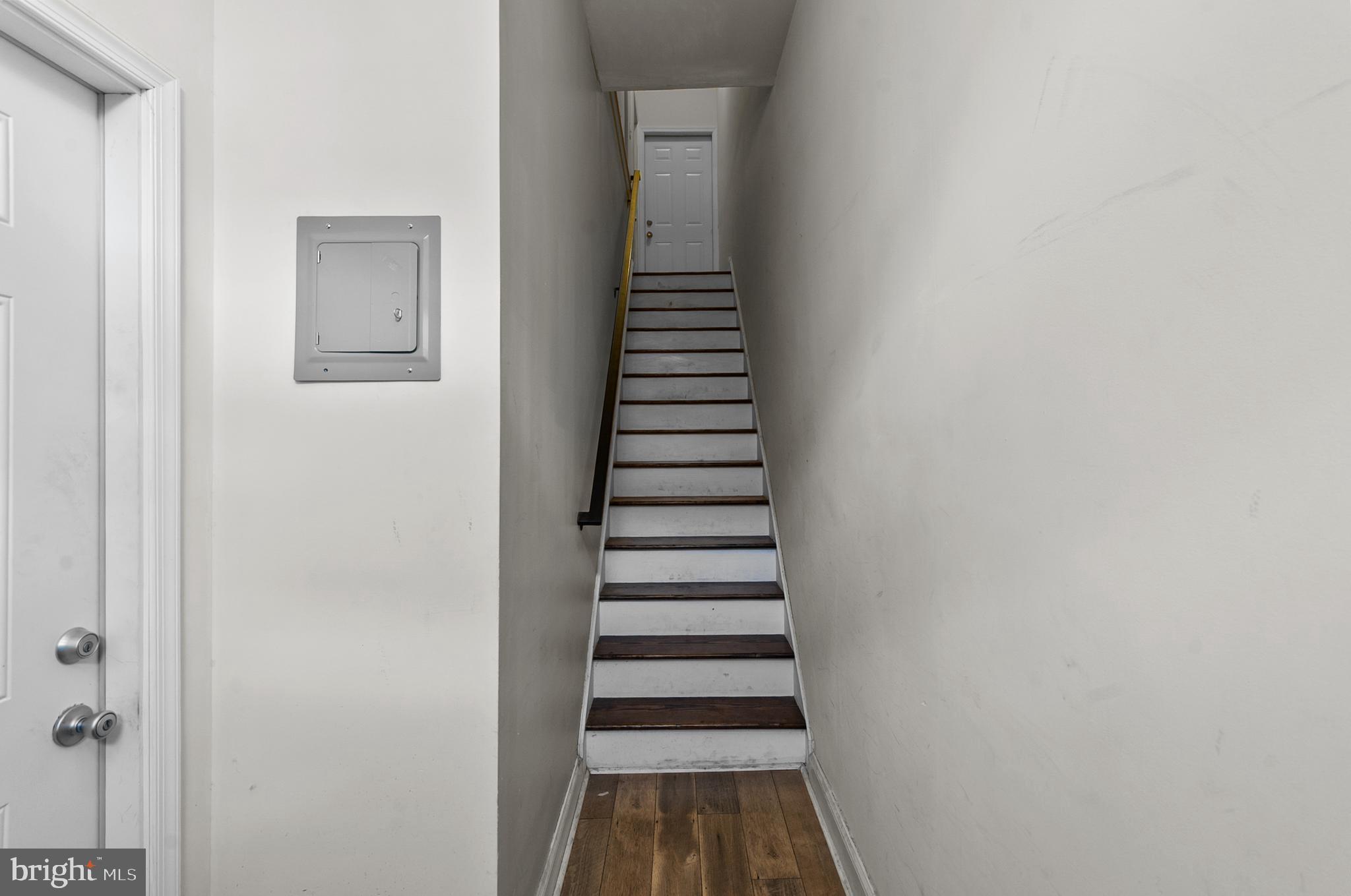 FAIRMOUNT - Residential Lease