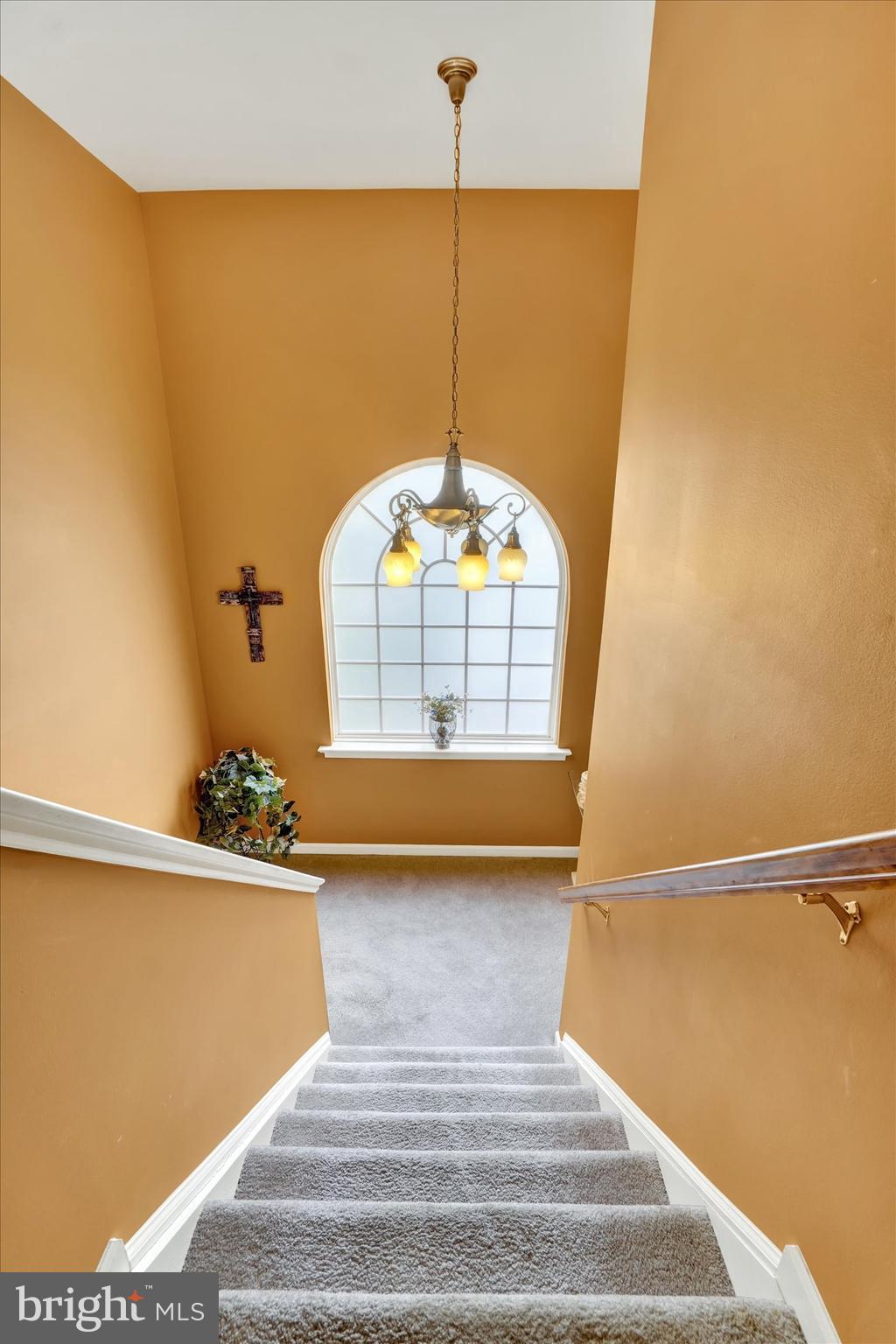 2718 HUNTERS CREST DRIVE 26