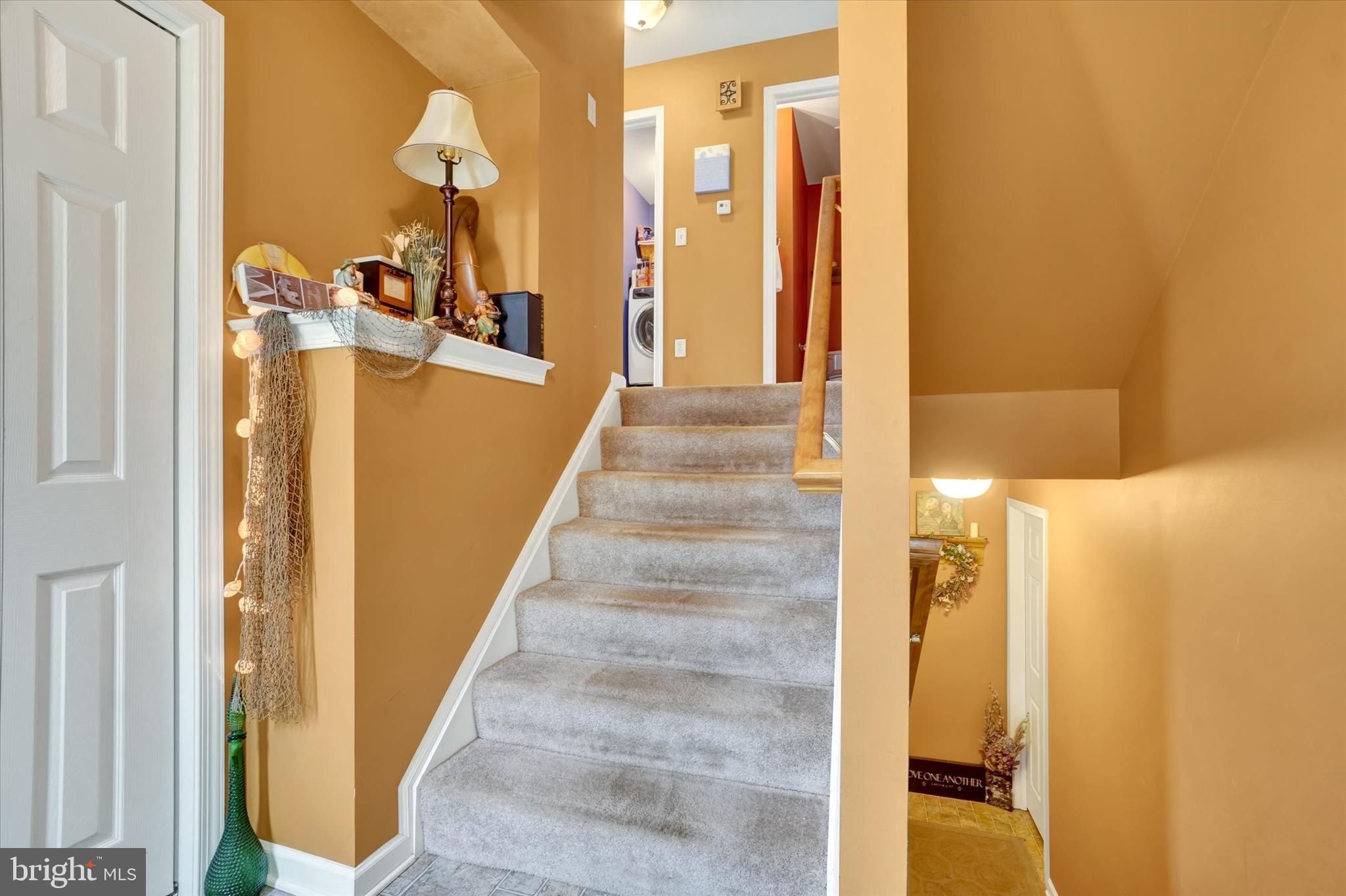 2718 HUNTERS CREST DRIVE 26
