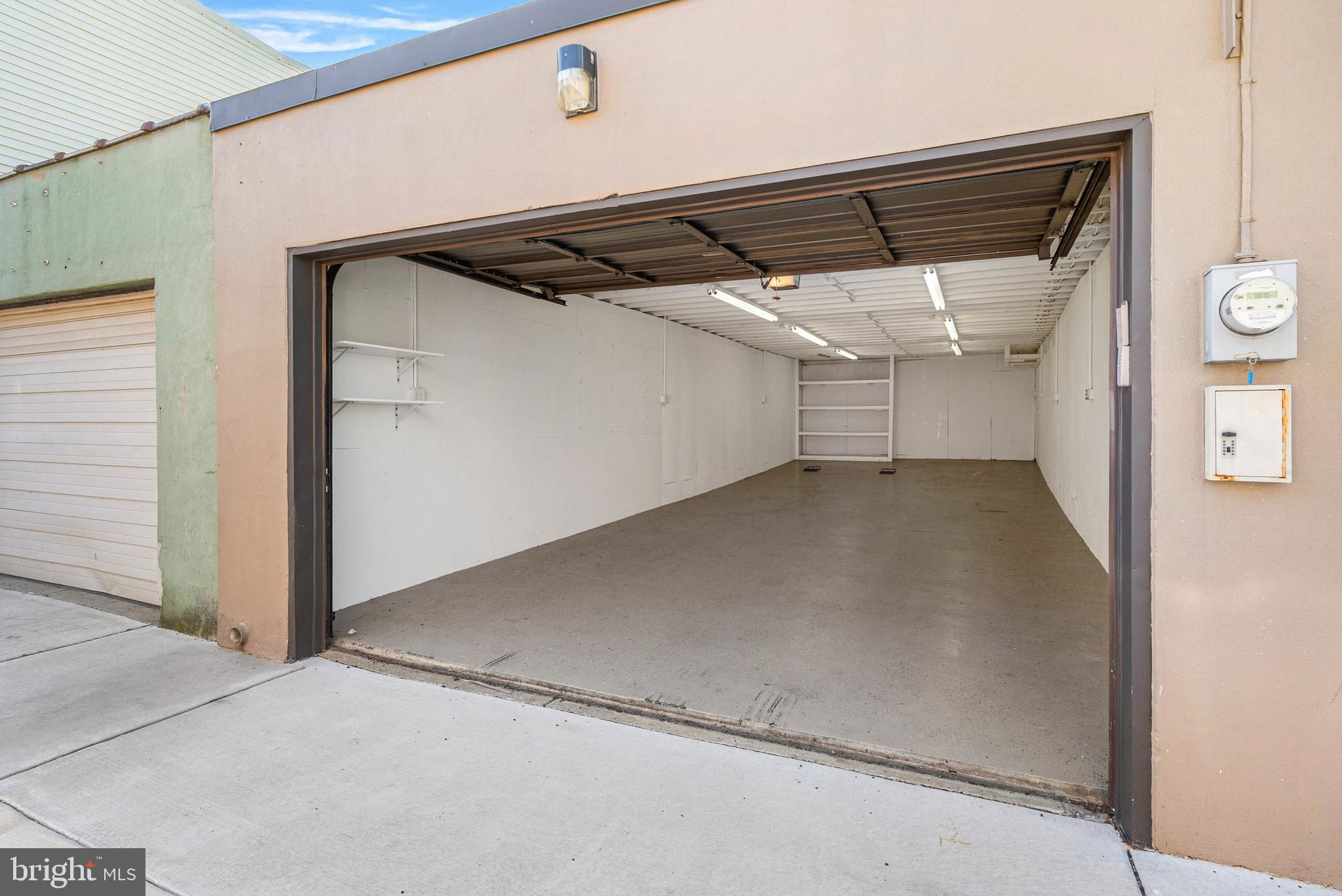 FISHTOWN - Commercial Sale