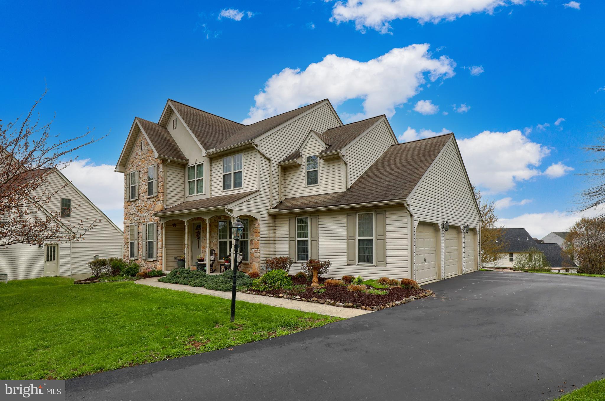 JACOBS CREEK - Residential