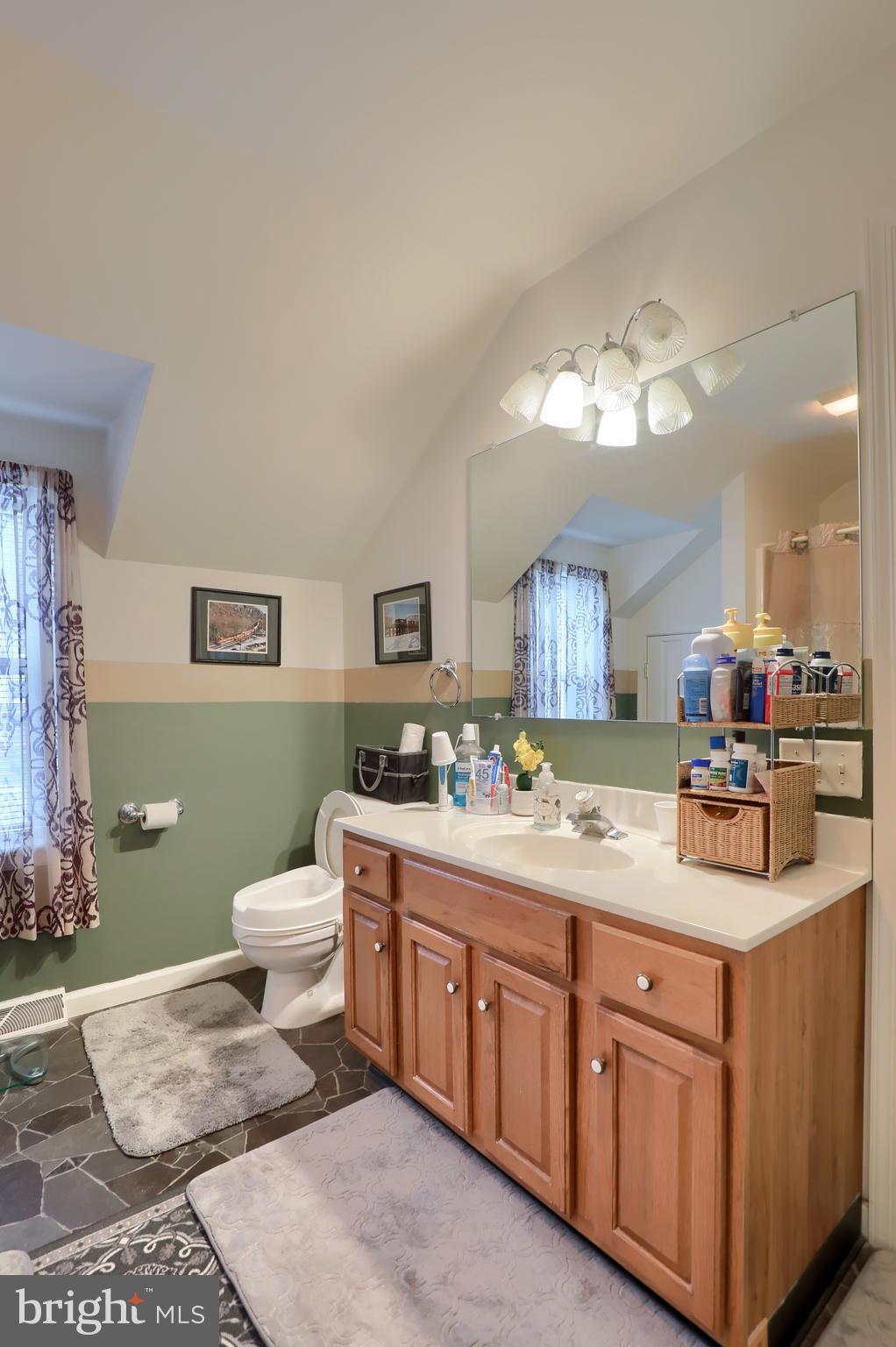 JACOBS CREEK - Residential