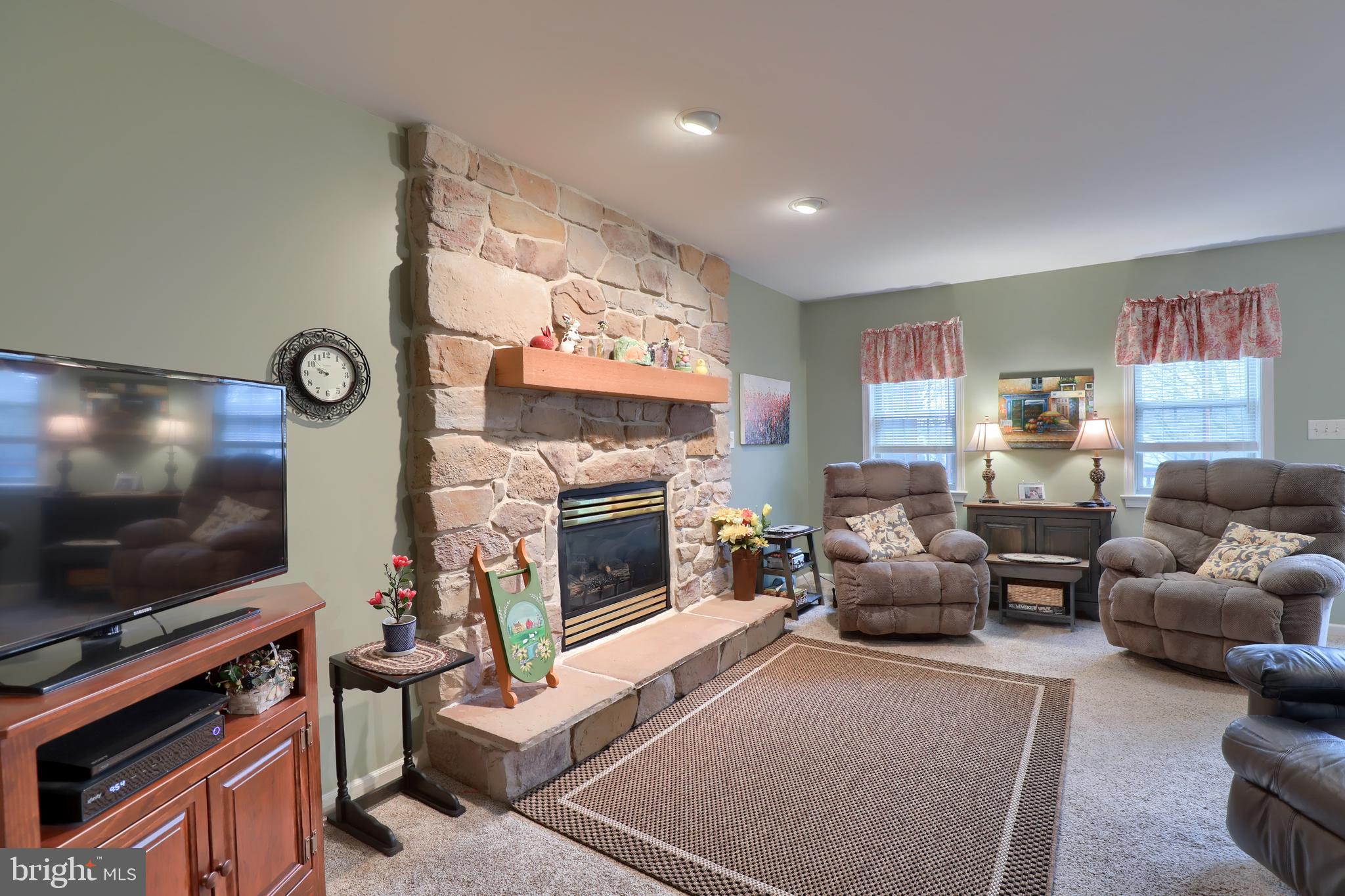 JACOBS CREEK - Residential