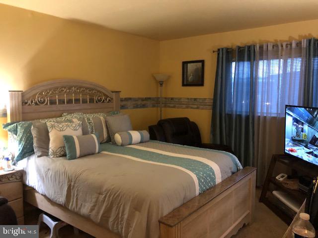 FRENCHMANS CREEK - Residential