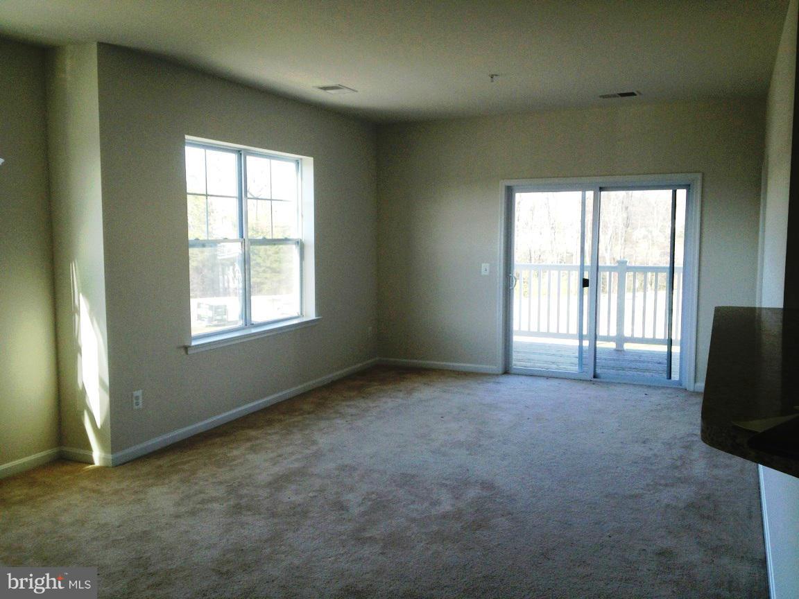 THE RESIDENCES OF WILDEWOOD - Residential Lease