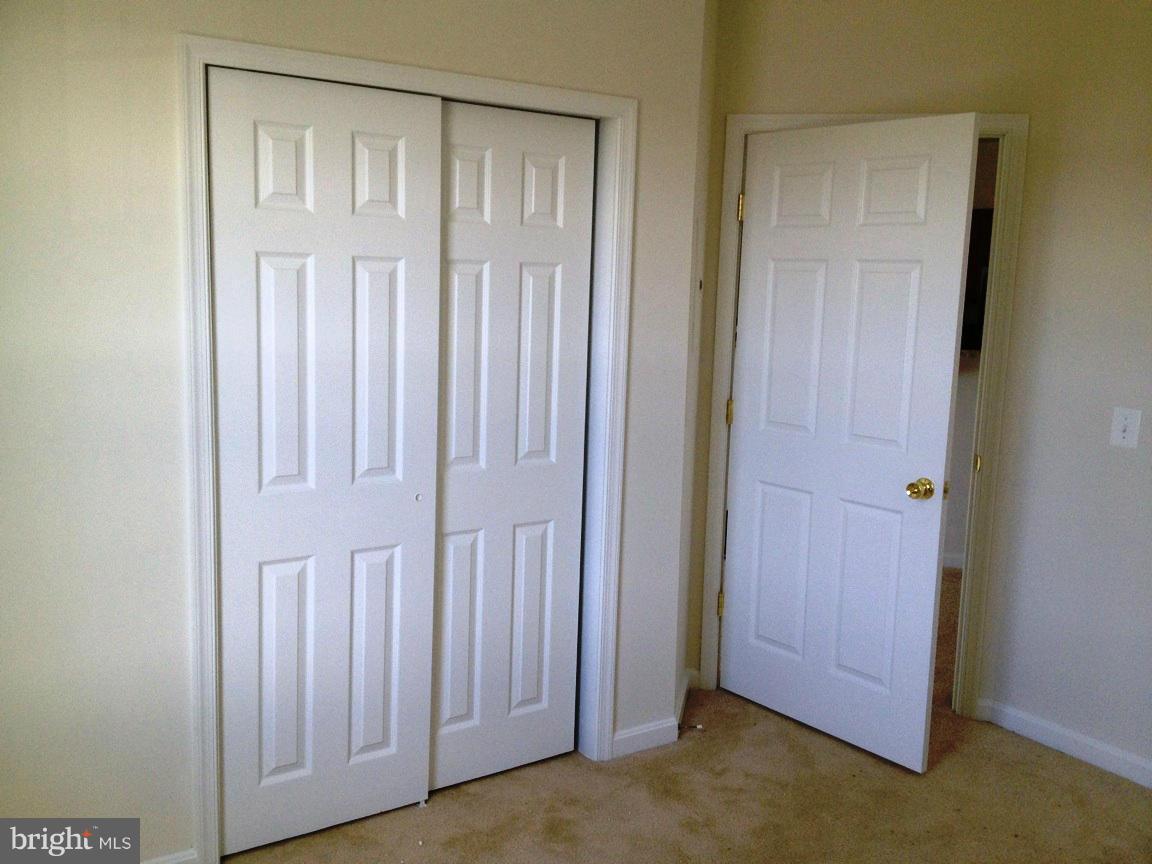 THE RESIDENCES OF WILDEWOOD - Residential Lease