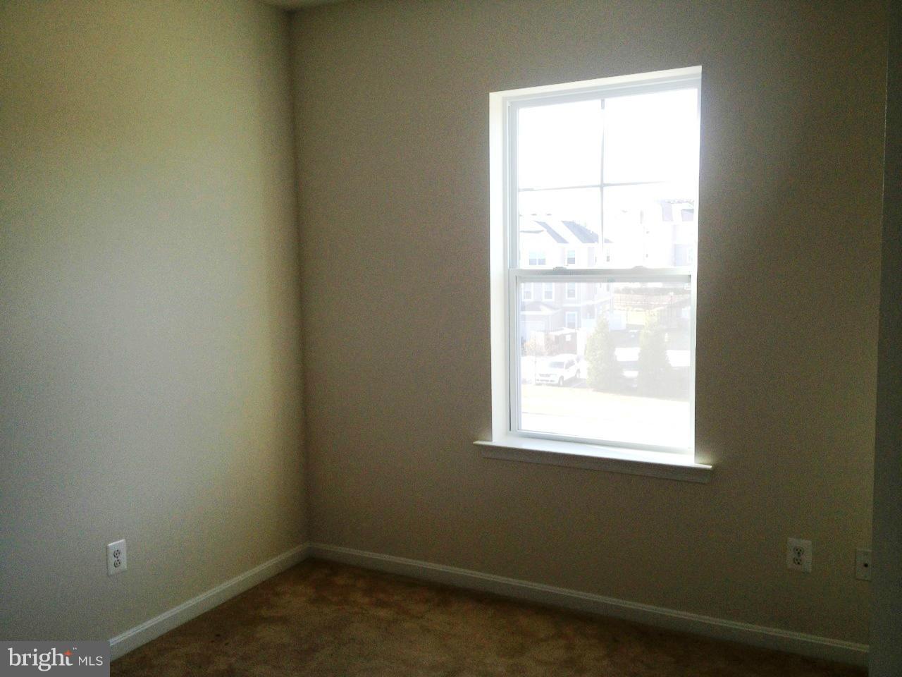 THE RESIDENCES OF WILDEWOOD - Residential Lease