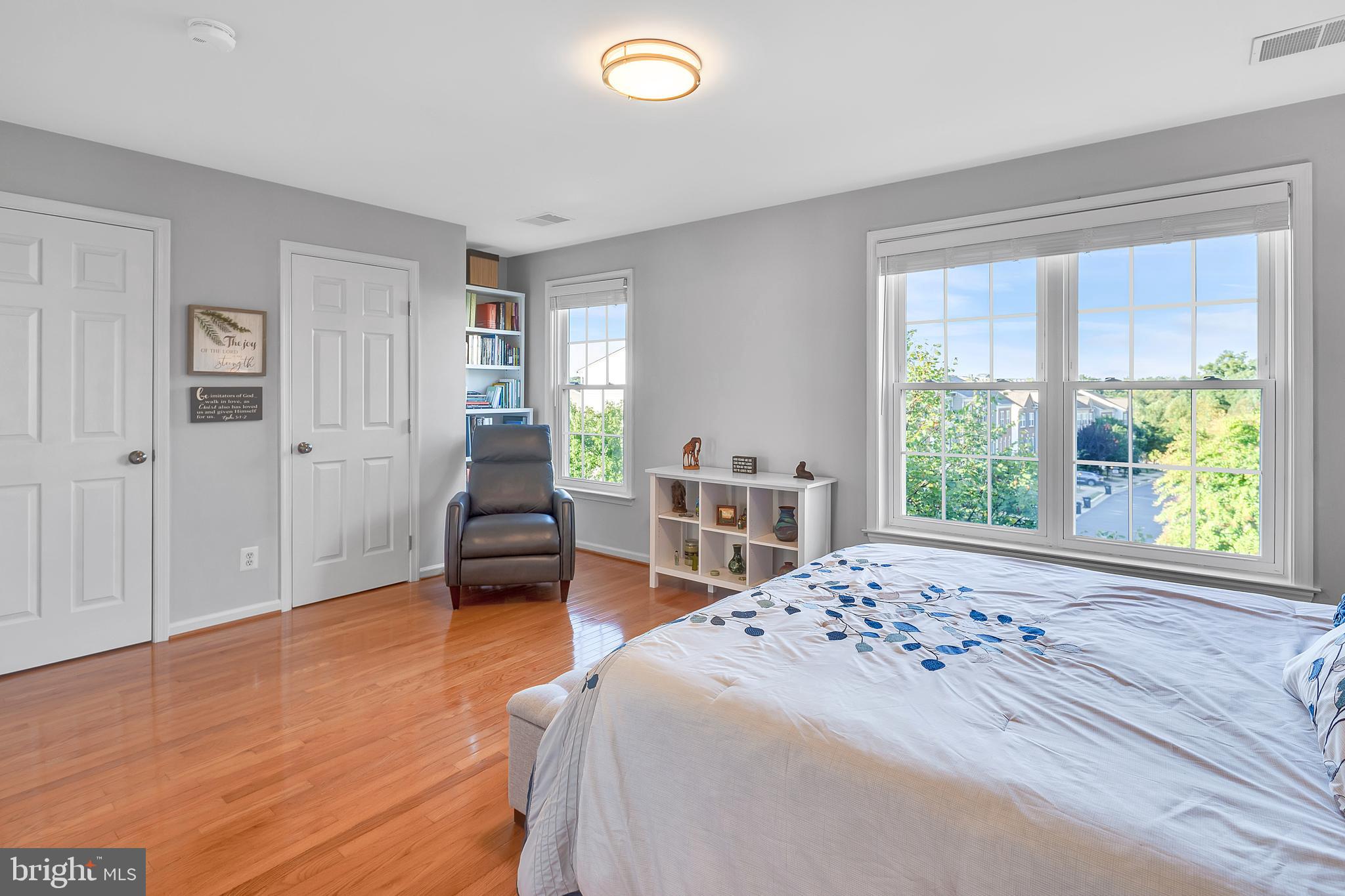 OVERLOOK - Residential