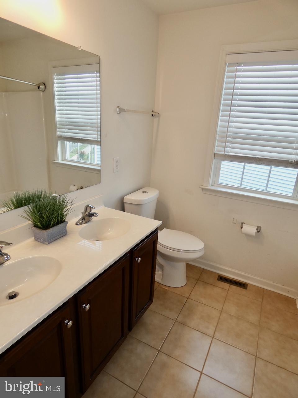 ESTATES AT ST ANNE - Residential