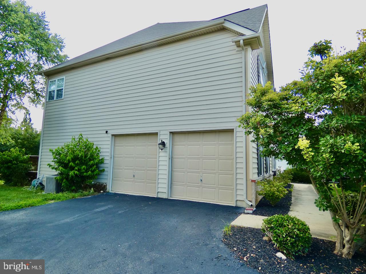 ESTATES AT ST ANNE - Residential