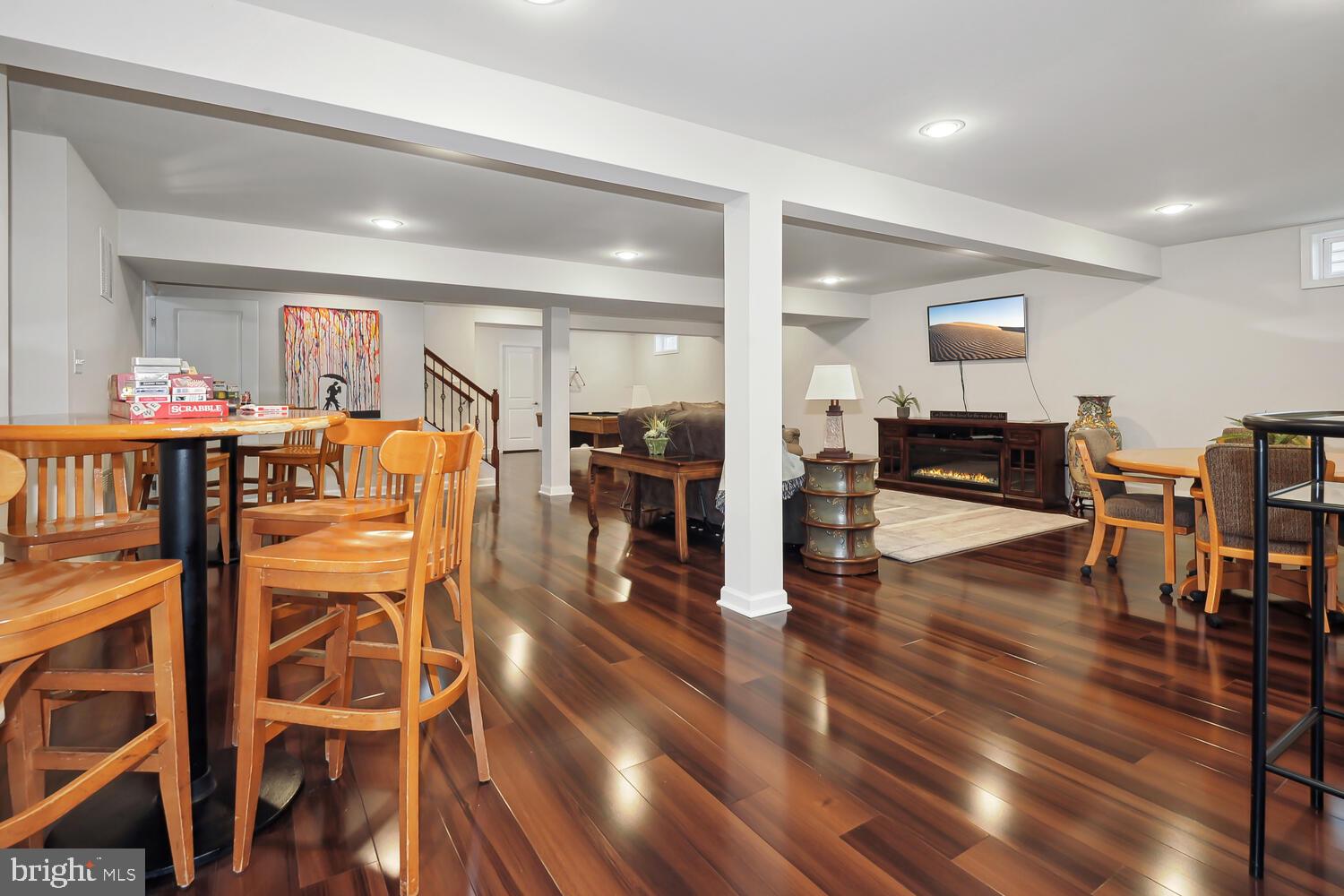 MARBURY - Residential