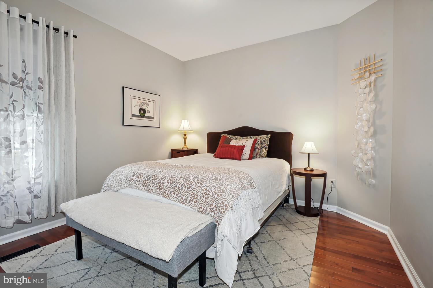 MARBURY - Residential