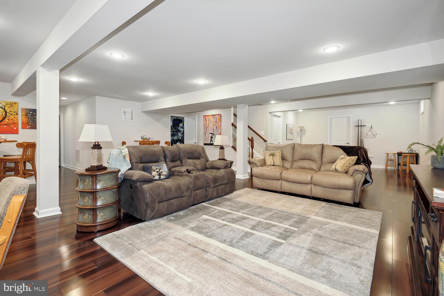 MARBURY - Residential