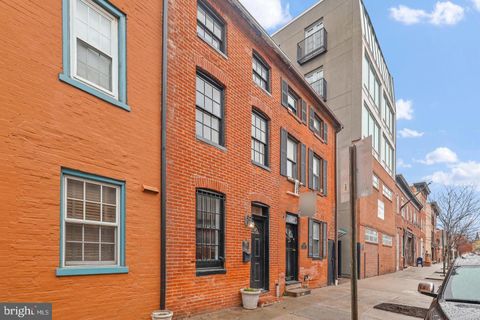 Townhouse For Rent - 728 S Wolfe Street<br/> BALTIMORE, MD 21231