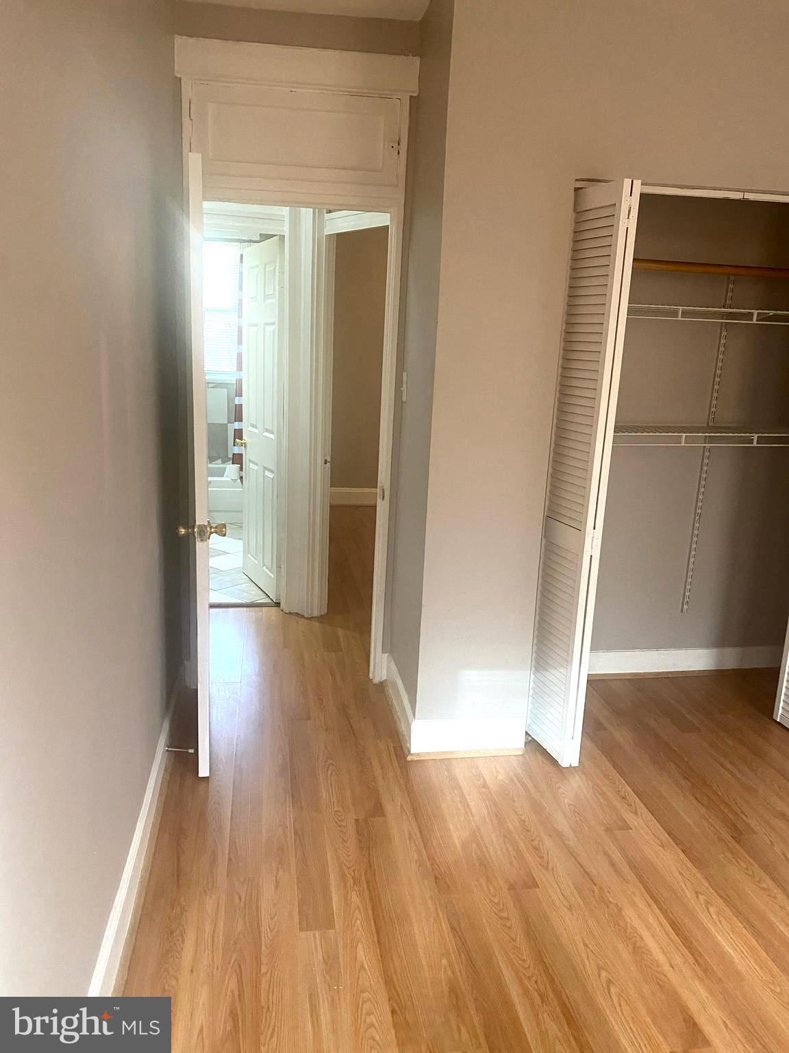 MONTEBELLO - Residential