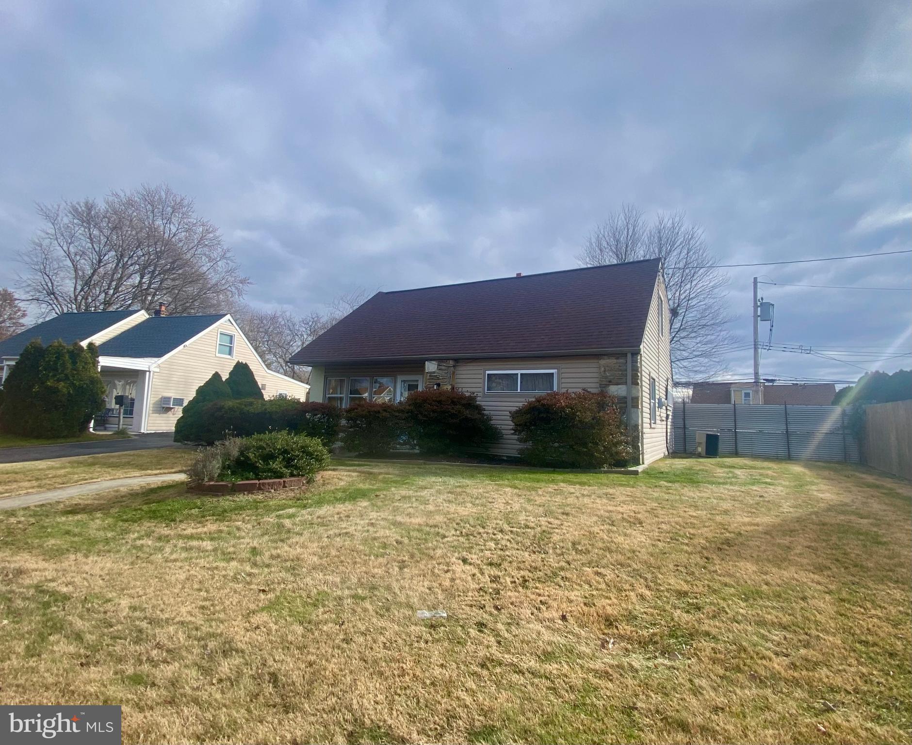 SOMERTON - Residential
