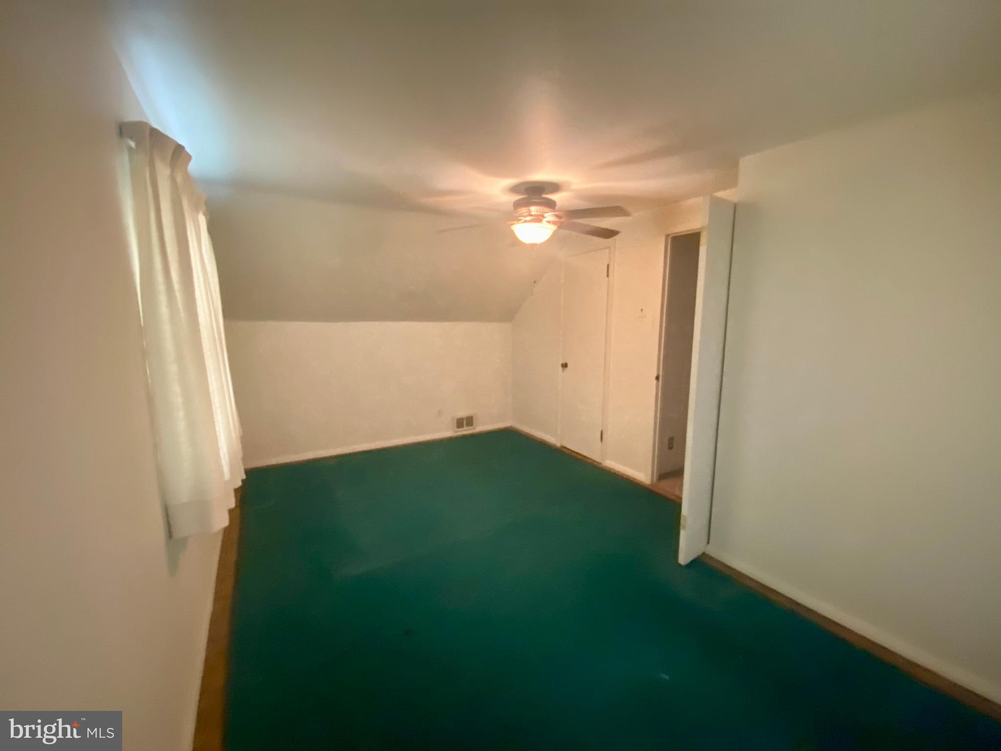 SOMERTON - Residential