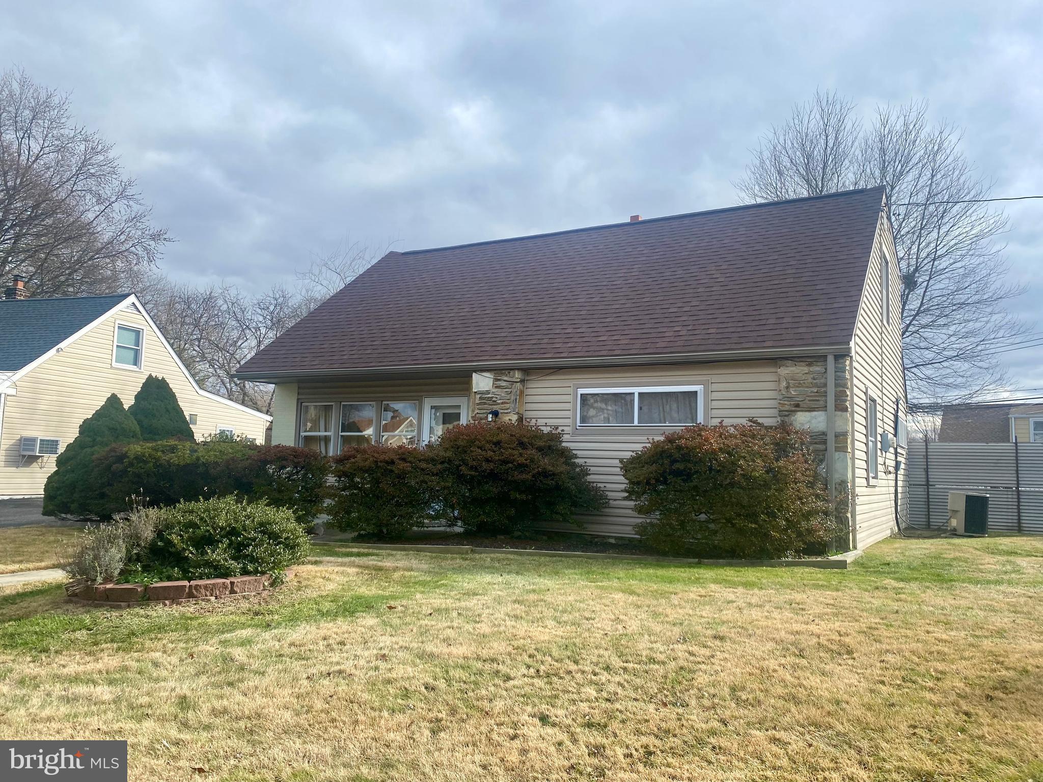 SOMERTON - Residential