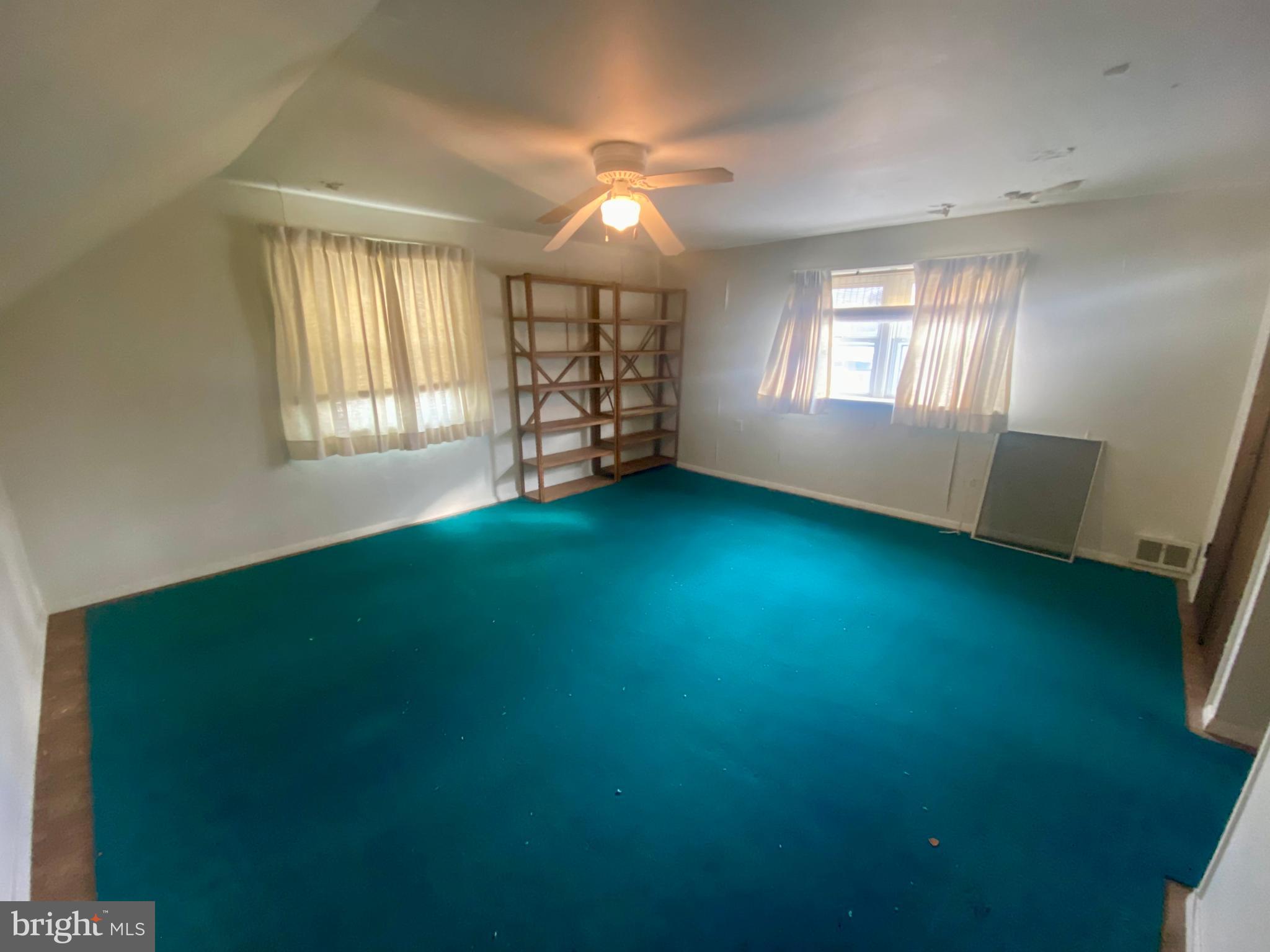 SOMERTON - Residential