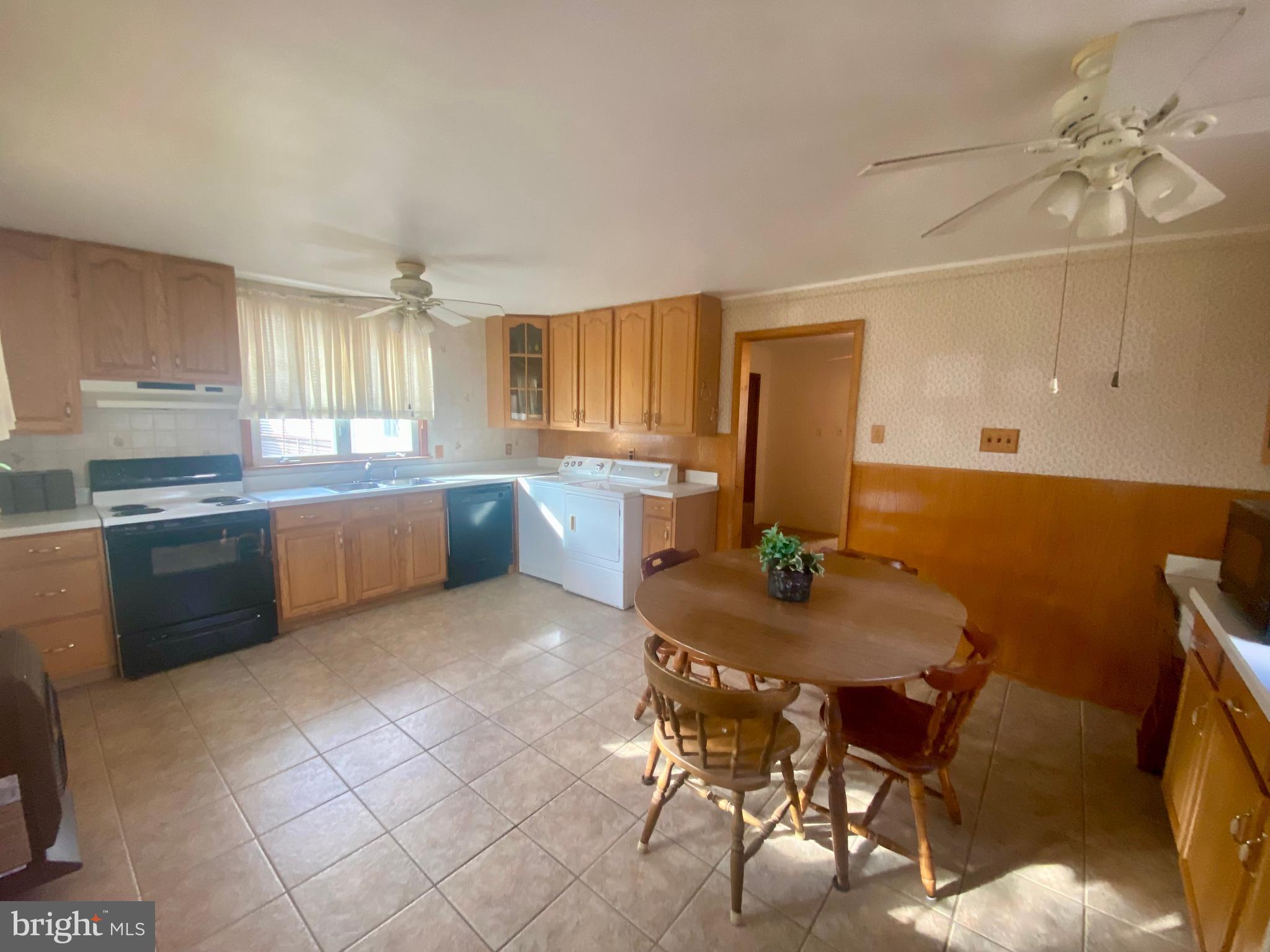 SOMERTON - Residential