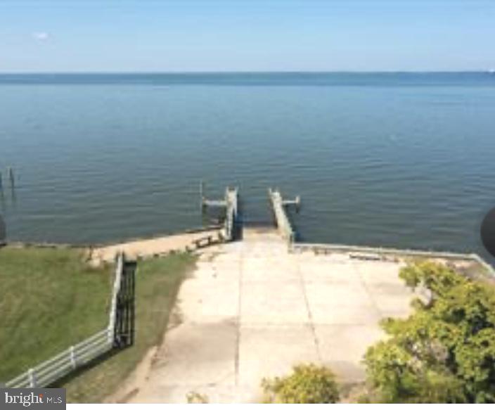 101 BEACHSIDE DRIVE
