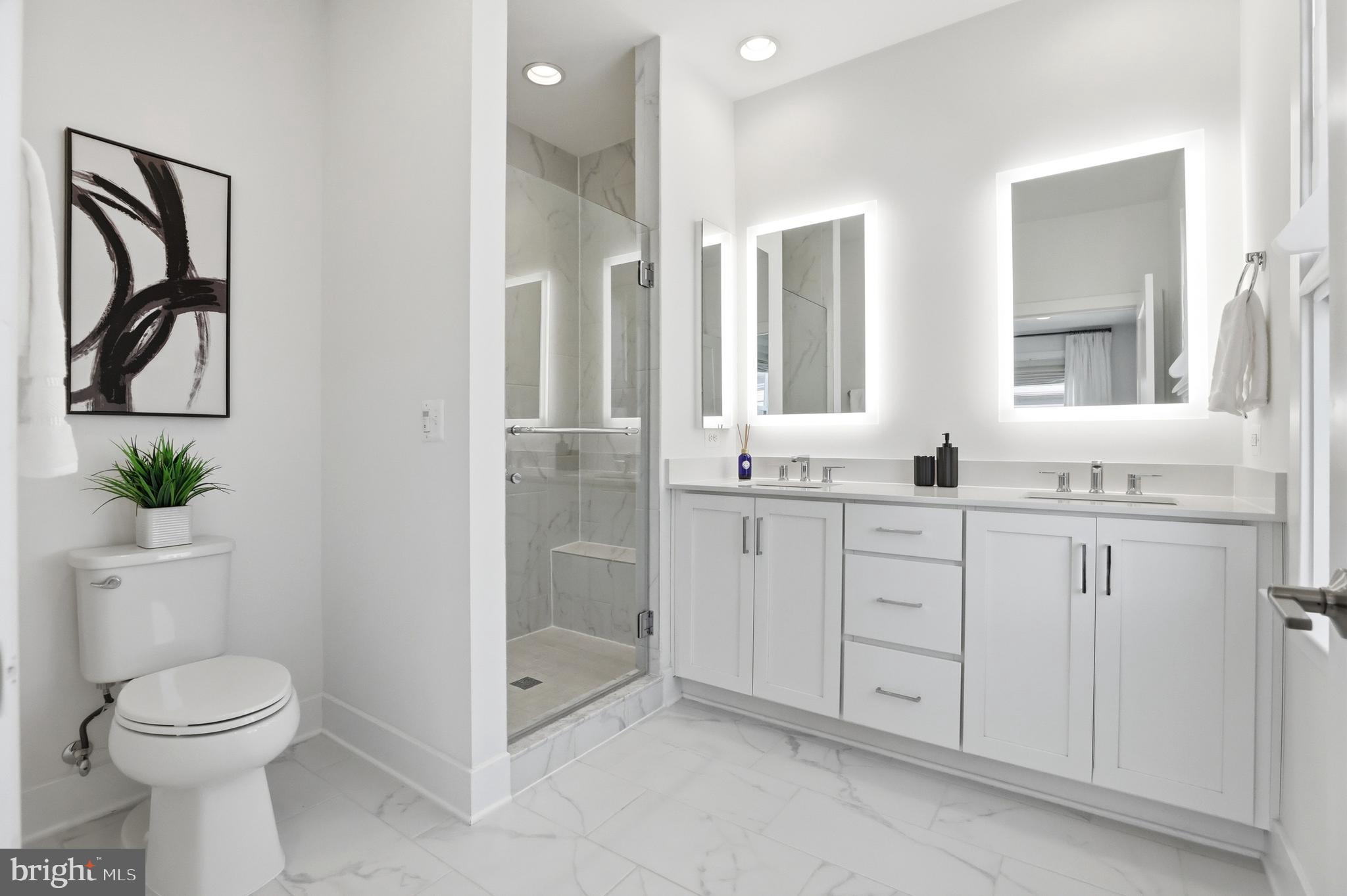 TOWER OAKS - Residential