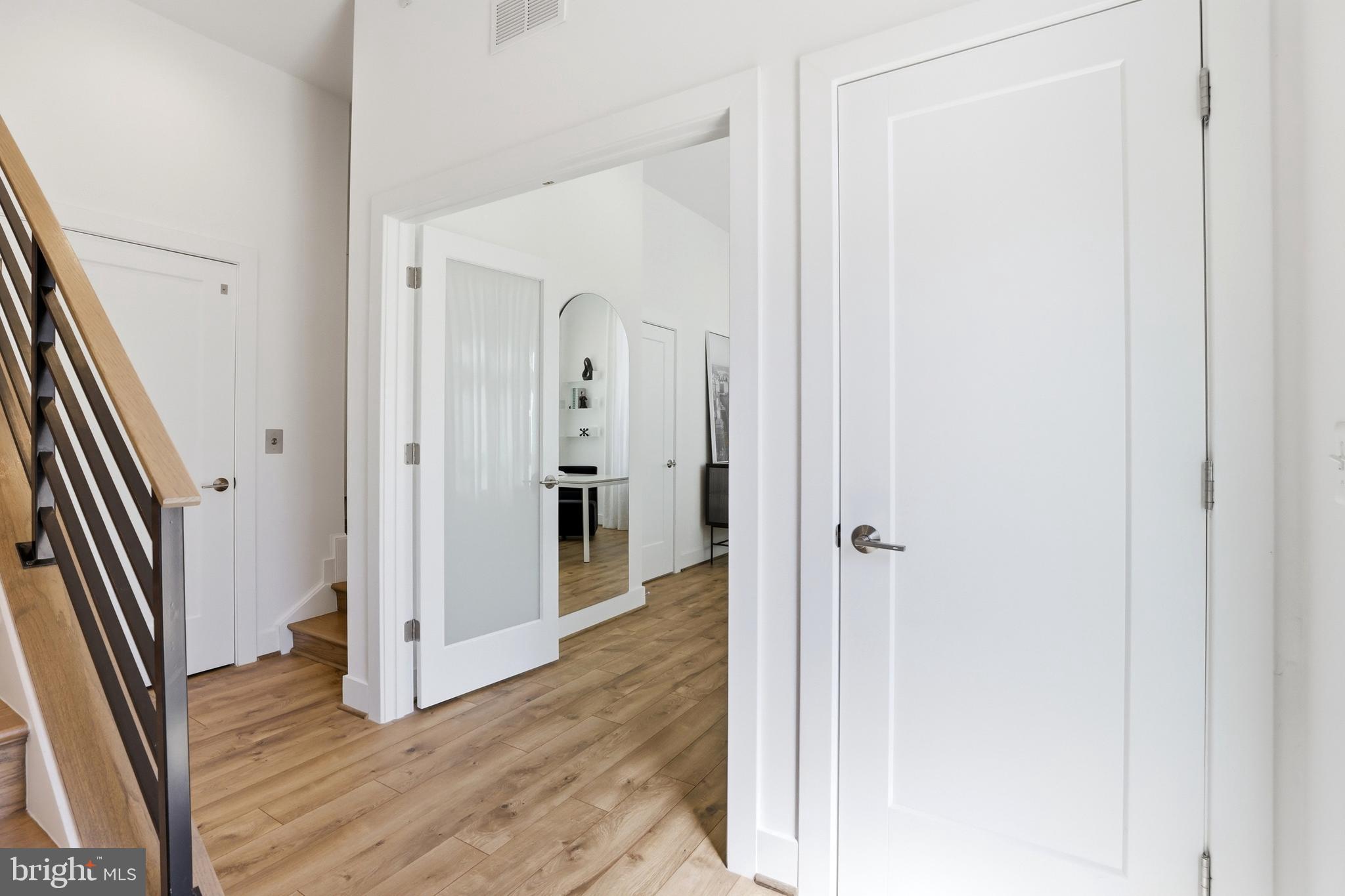 TOWER OAKS - Residential