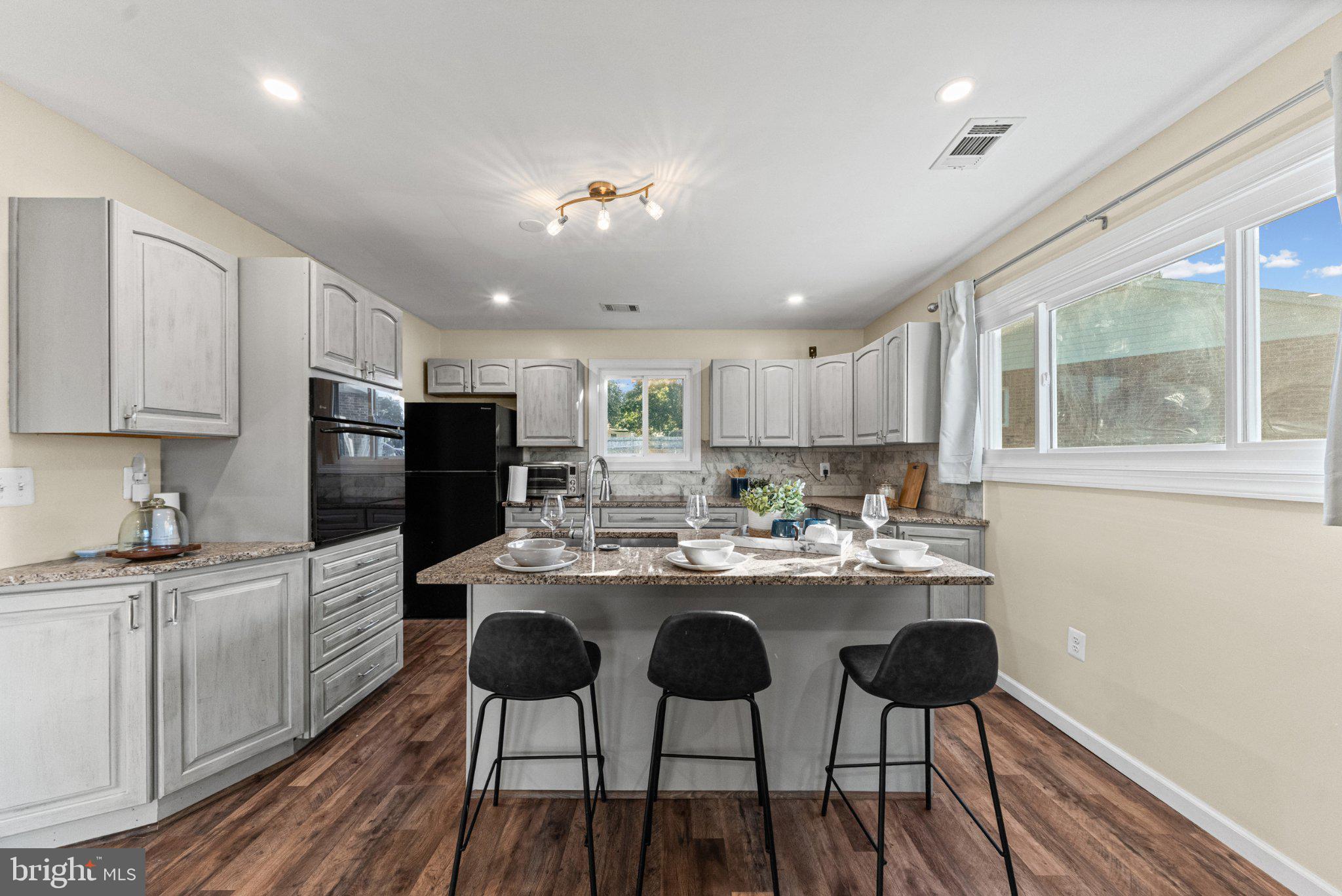 2507 BURLWOOD COURT