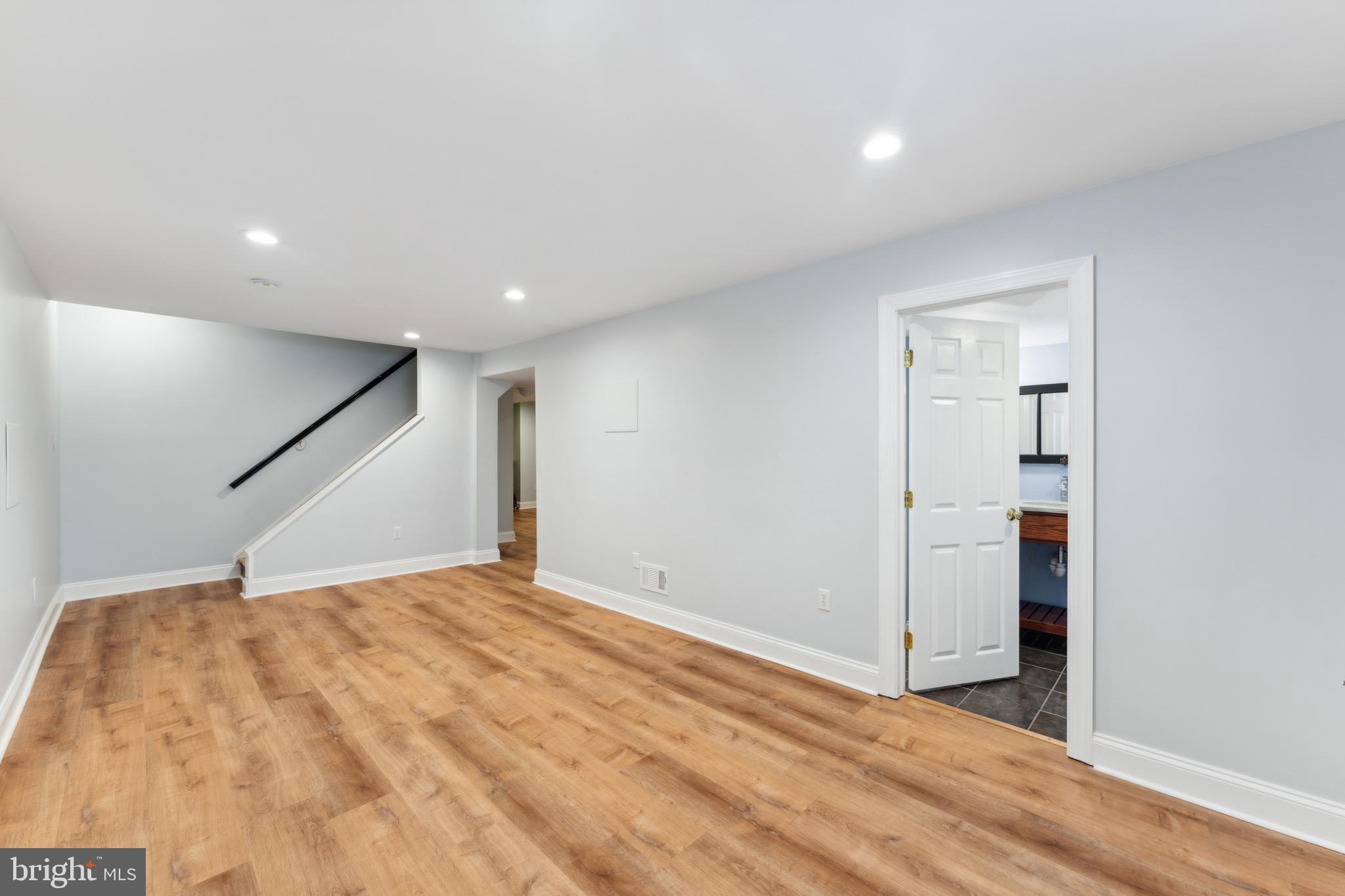 ELDERSBURG ESTATES - Residential