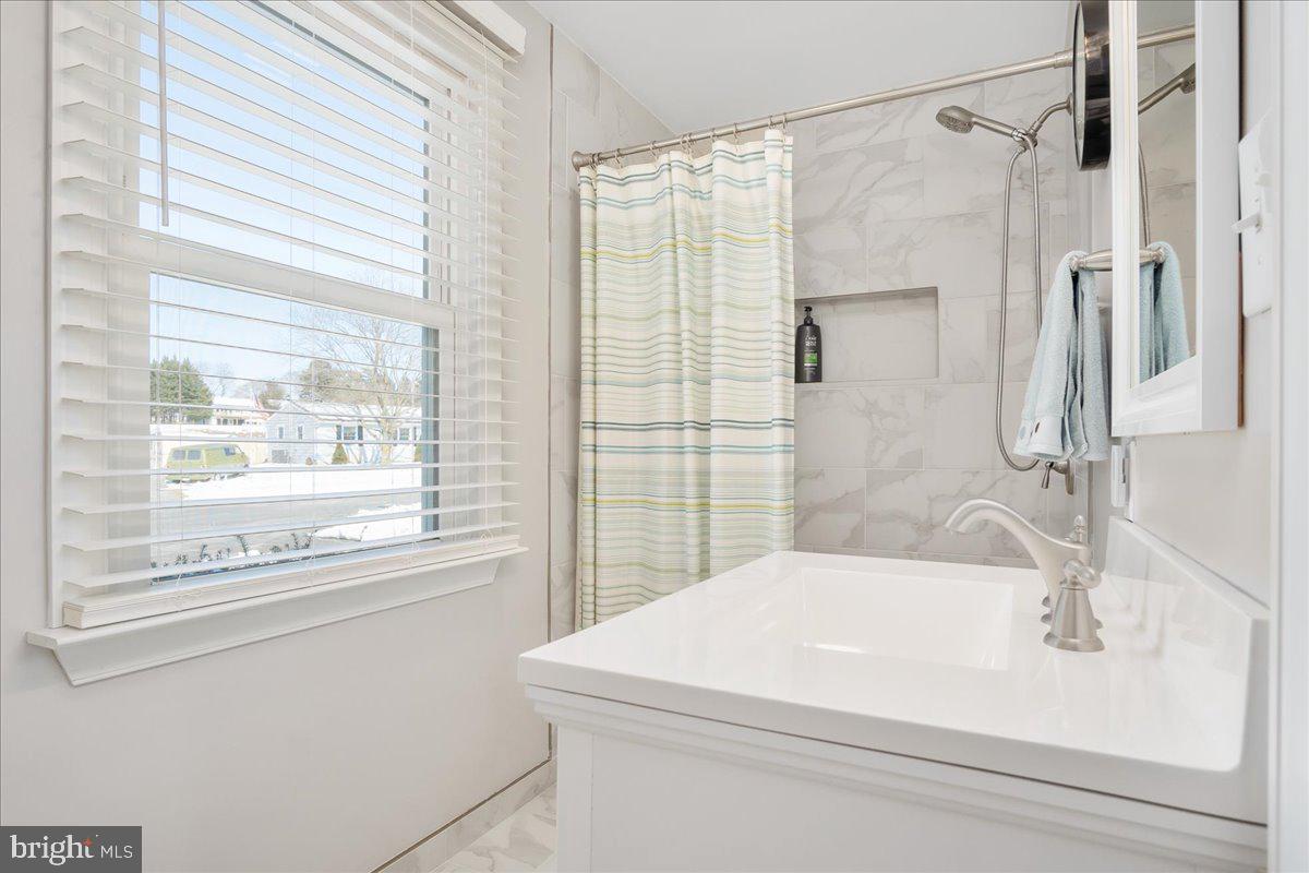 CHIPS MEADOW - Residential