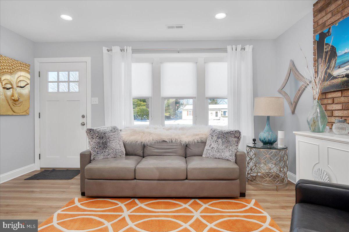 CHIPS MEADOW - Residential