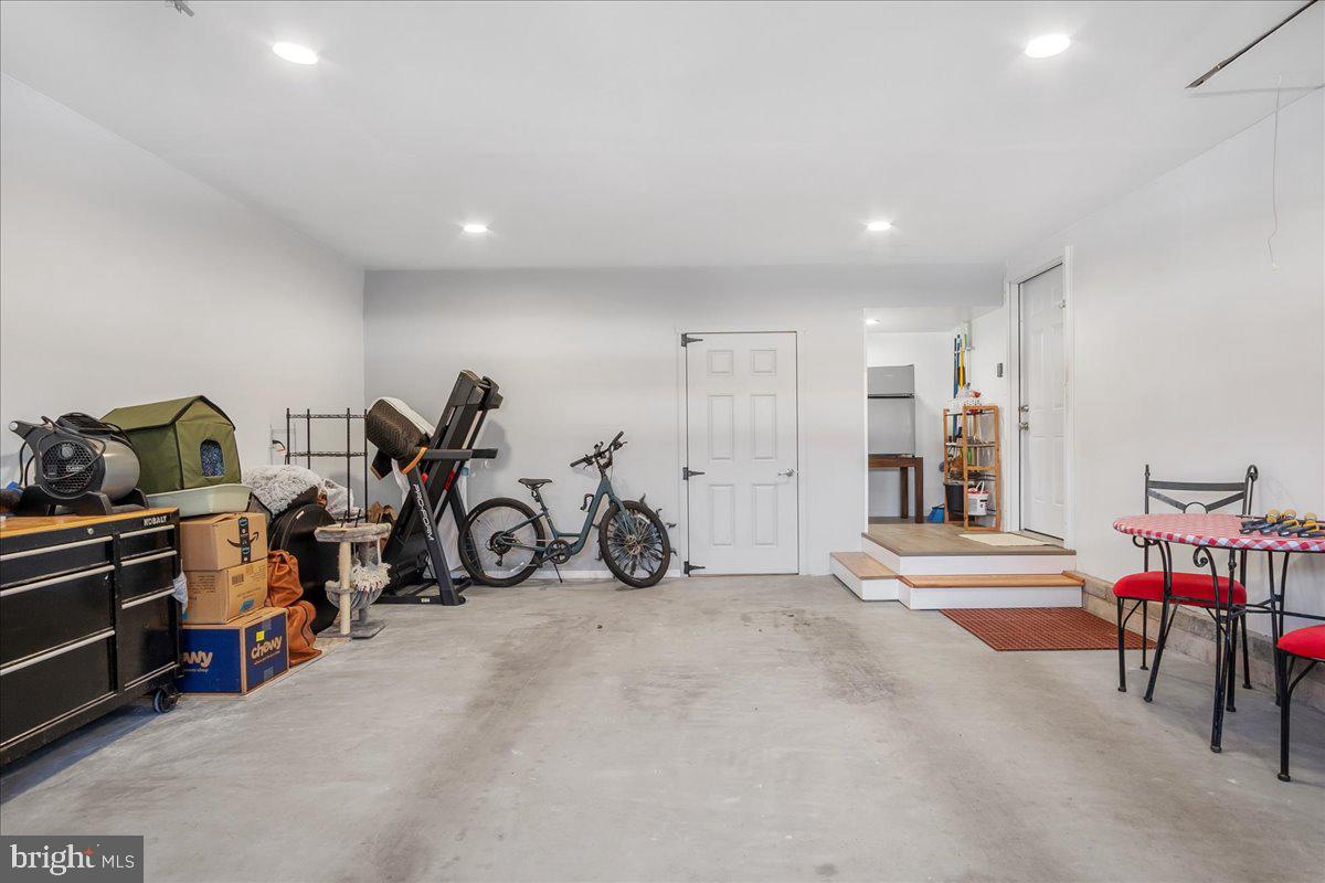 CHIPS MEADOW - Residential