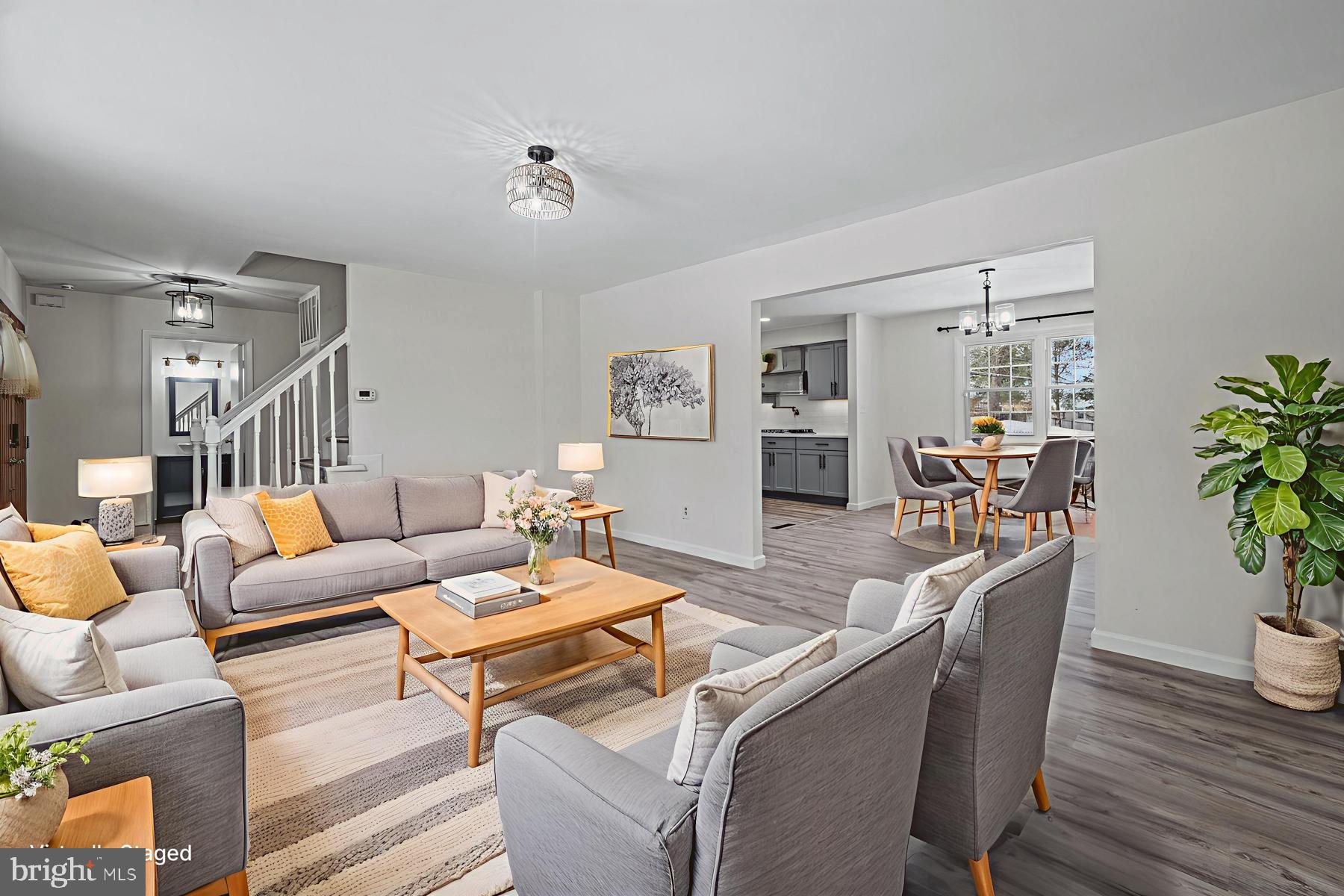 5 CARLTON CREST COURT