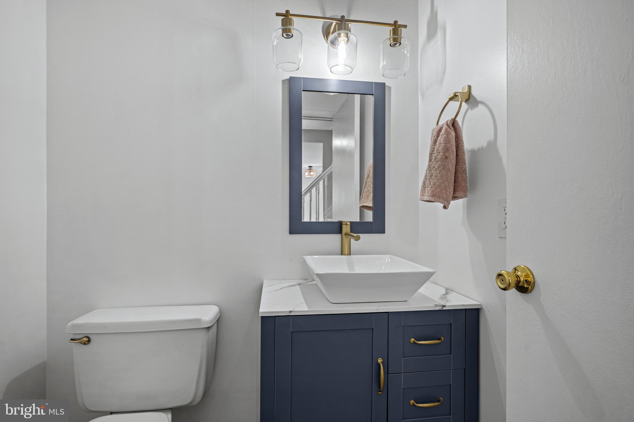 5 CARLTON CREST COURT