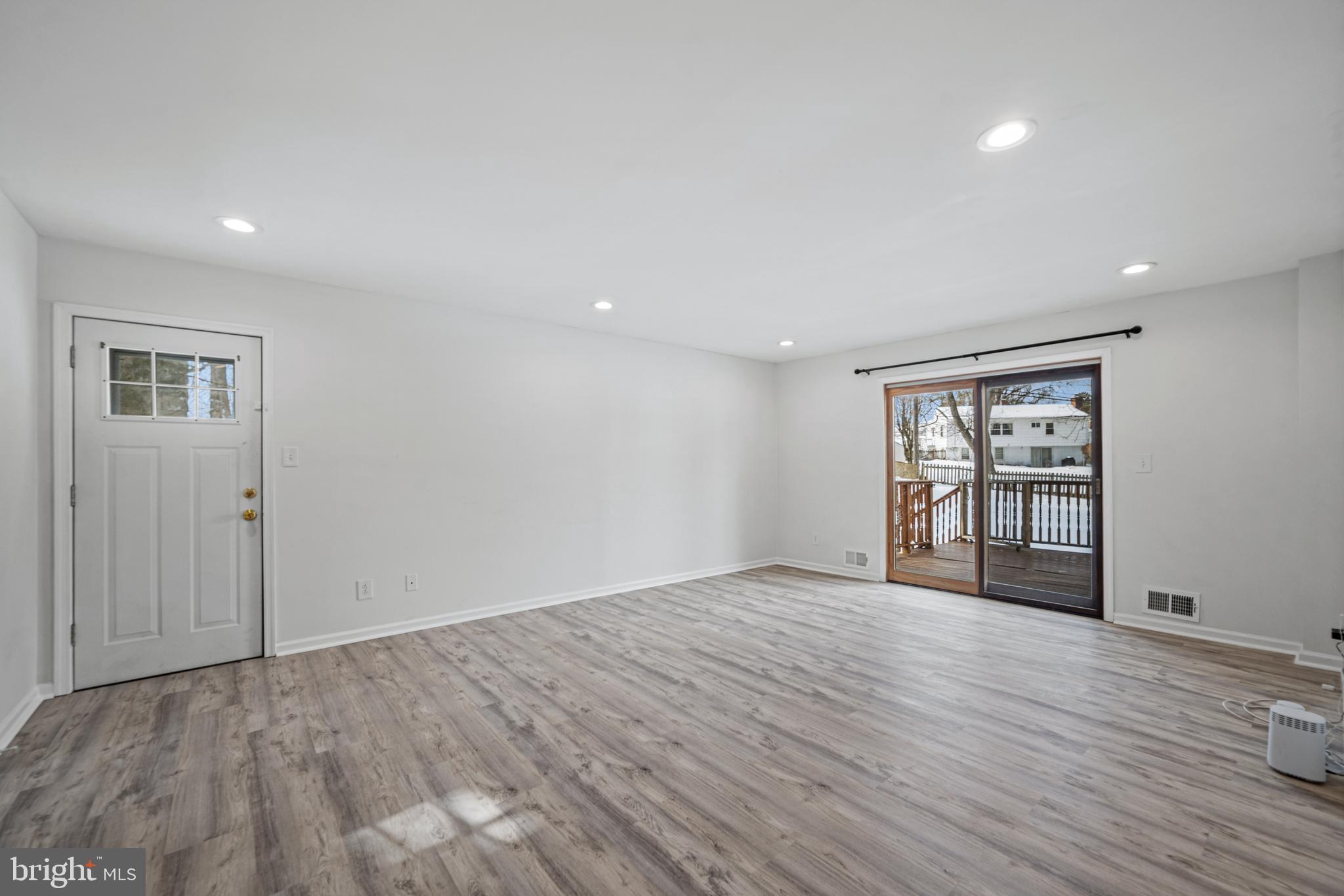 CHARTLEY EAST - Residential