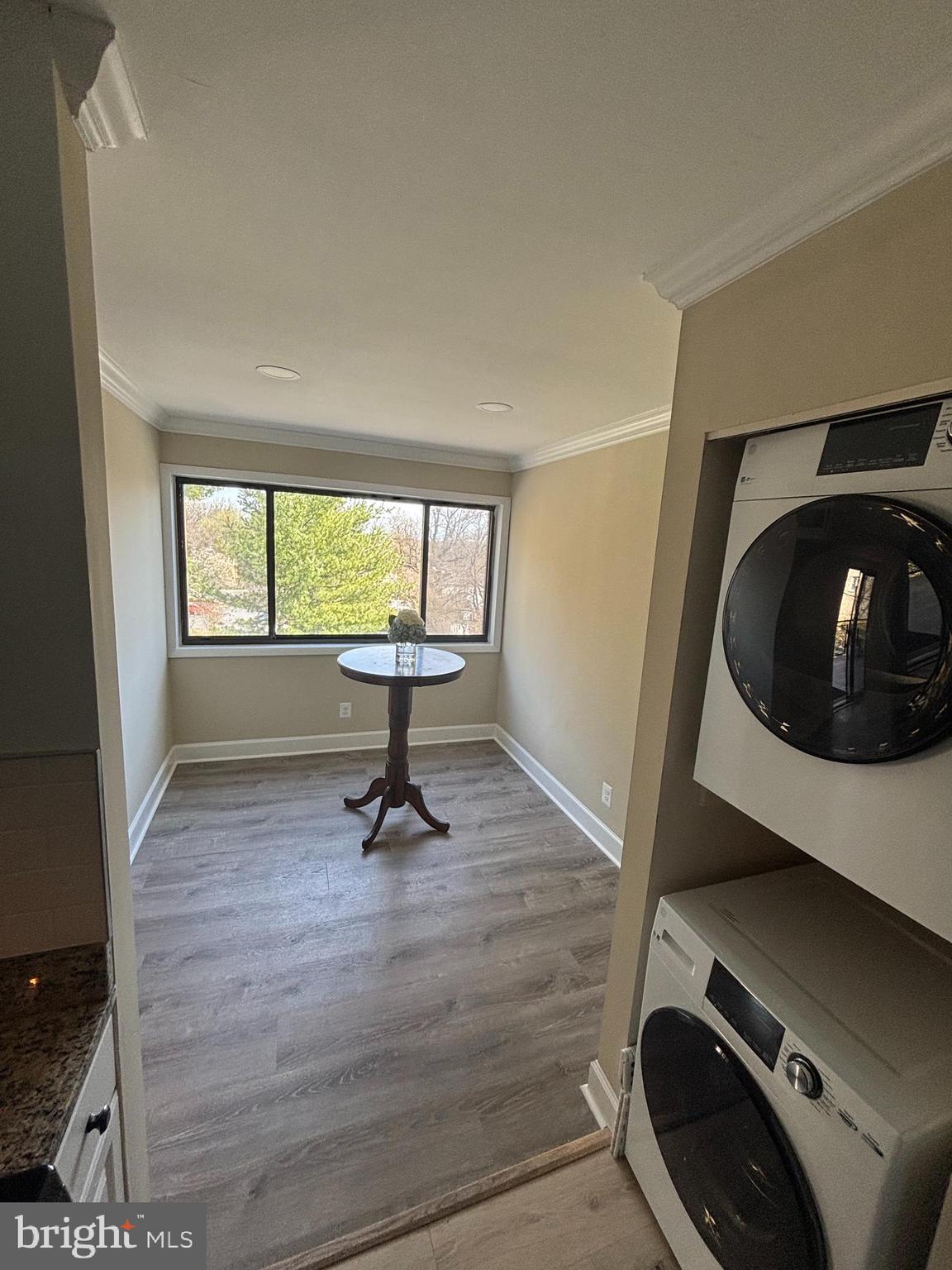 CARLYN PLACE - Residential Lease