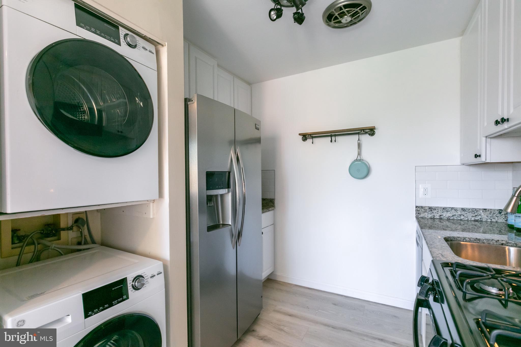 CARLYN PLACE - Residential Lease