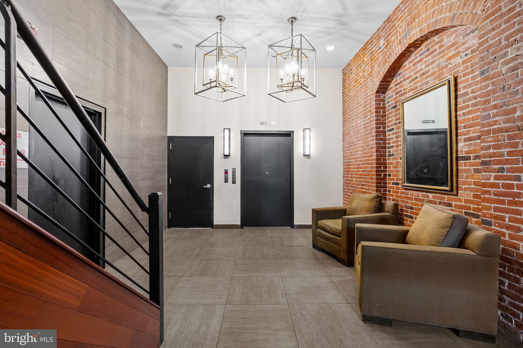 OLD CITY - Residential