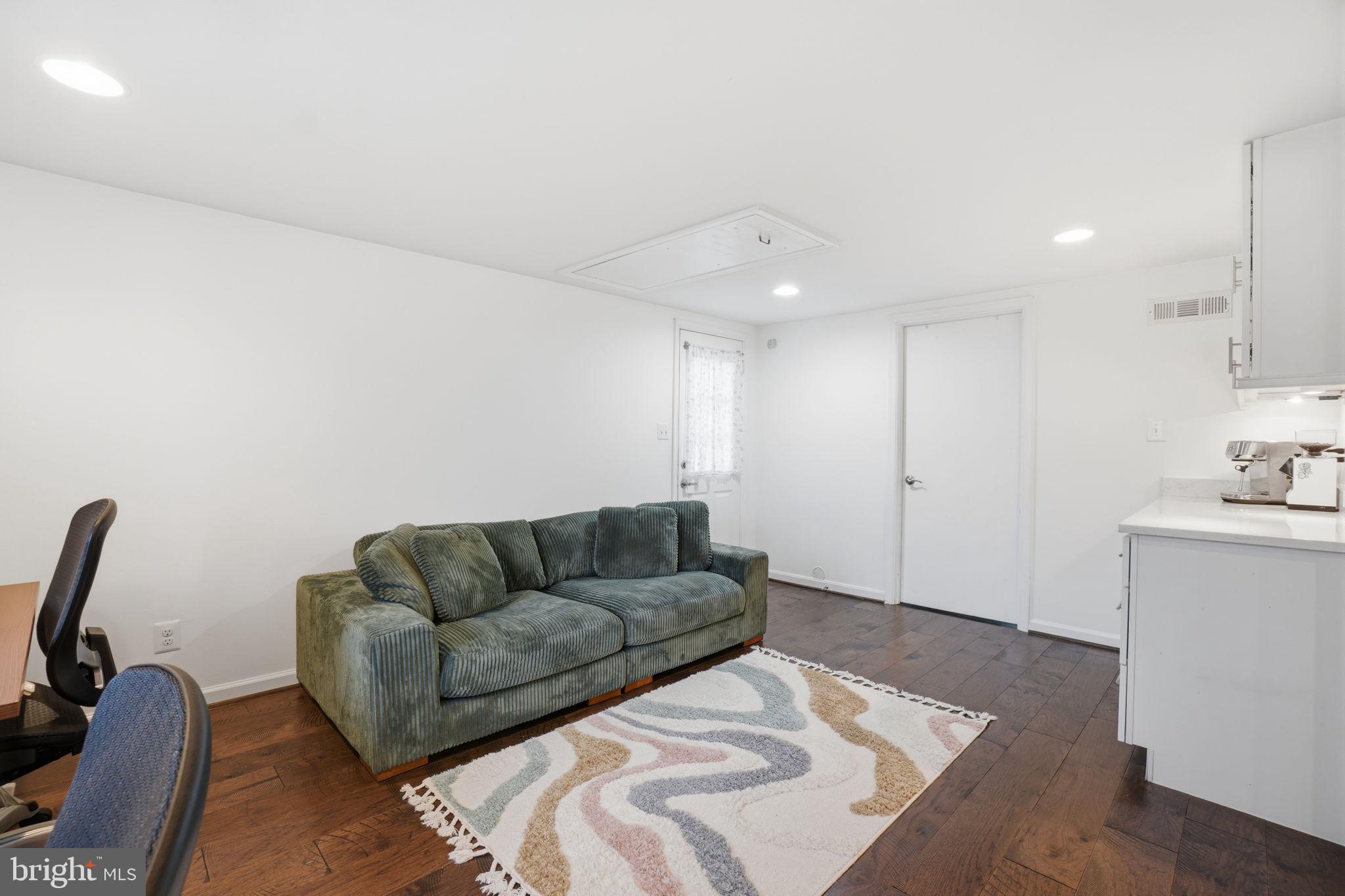 RAVENSWORTH - Residential