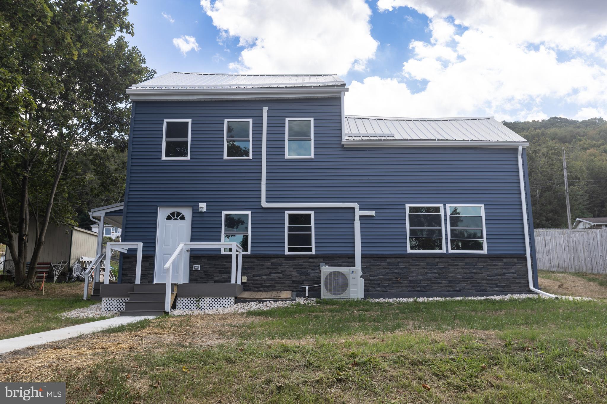 OPEN HOUSE: Sat, Sep 20 9:00 AM - 3:00 PM
3 Bedroom, 2 Bathroom Home in Pottsville, PA. Fully Remodeled. New roof, hvac, plumbing & electrical. Brand new kitchen, bathrooms, and much more! Efficient mini splits provide heat and AC. Home also features a 1st floor bedroom. Close proximity to Route 61 for easy travel. Appliances included. Seller is a licensed PA real estate agent. Call for details today!