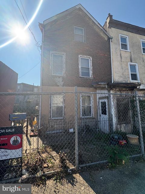 Photo of 614 Rising Sun Avenue, PHILADELPHIA, PA 19140 (MLS # PAPH2535116) Photo of 614 Rising Sun Avenue, PHILADELPHIA, PA 19140 (MLS # PAPH2535116)