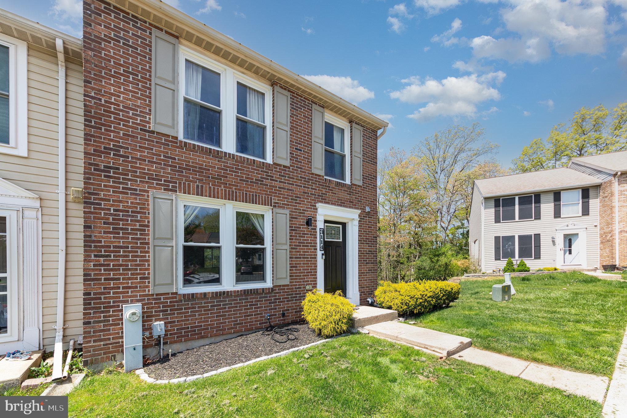 3114 HOLLY BERRY COURT