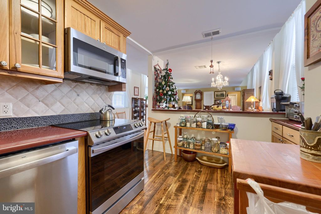 Photo of 917 Columbia Avenue #234, Lancaster, PA 17603 (MLS # PALA2050312)