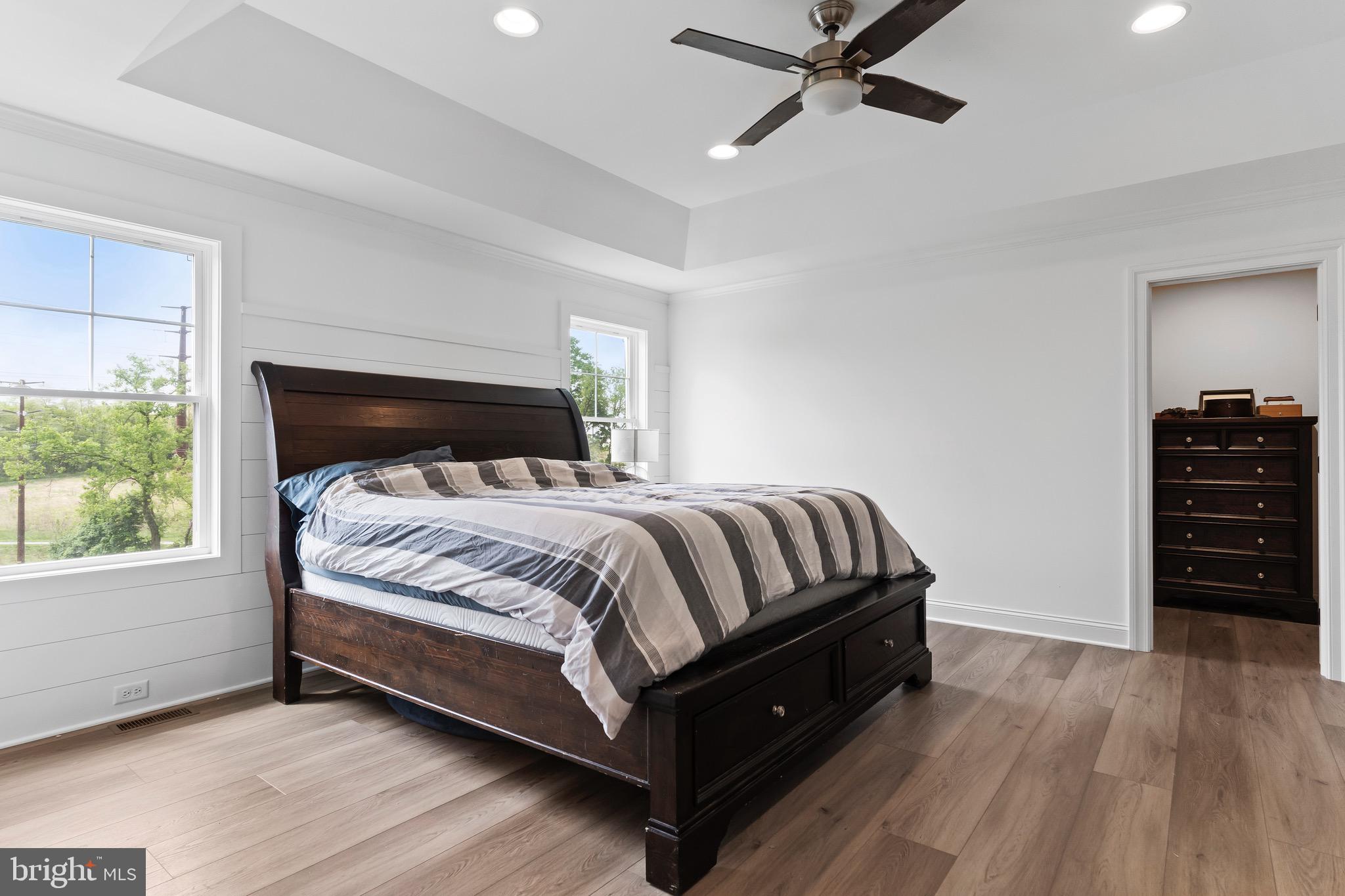 AUTUMN CHASE - Residential