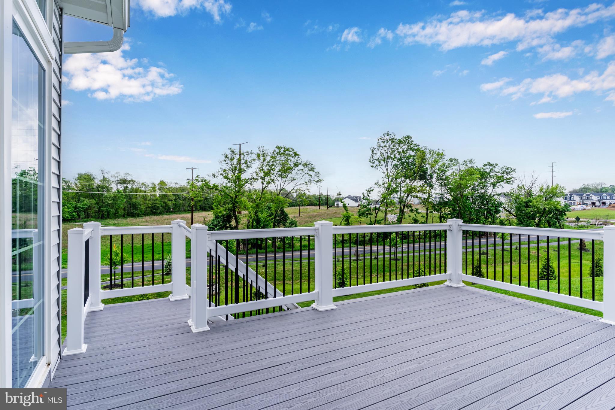 AUTUMN CHASE - Residential